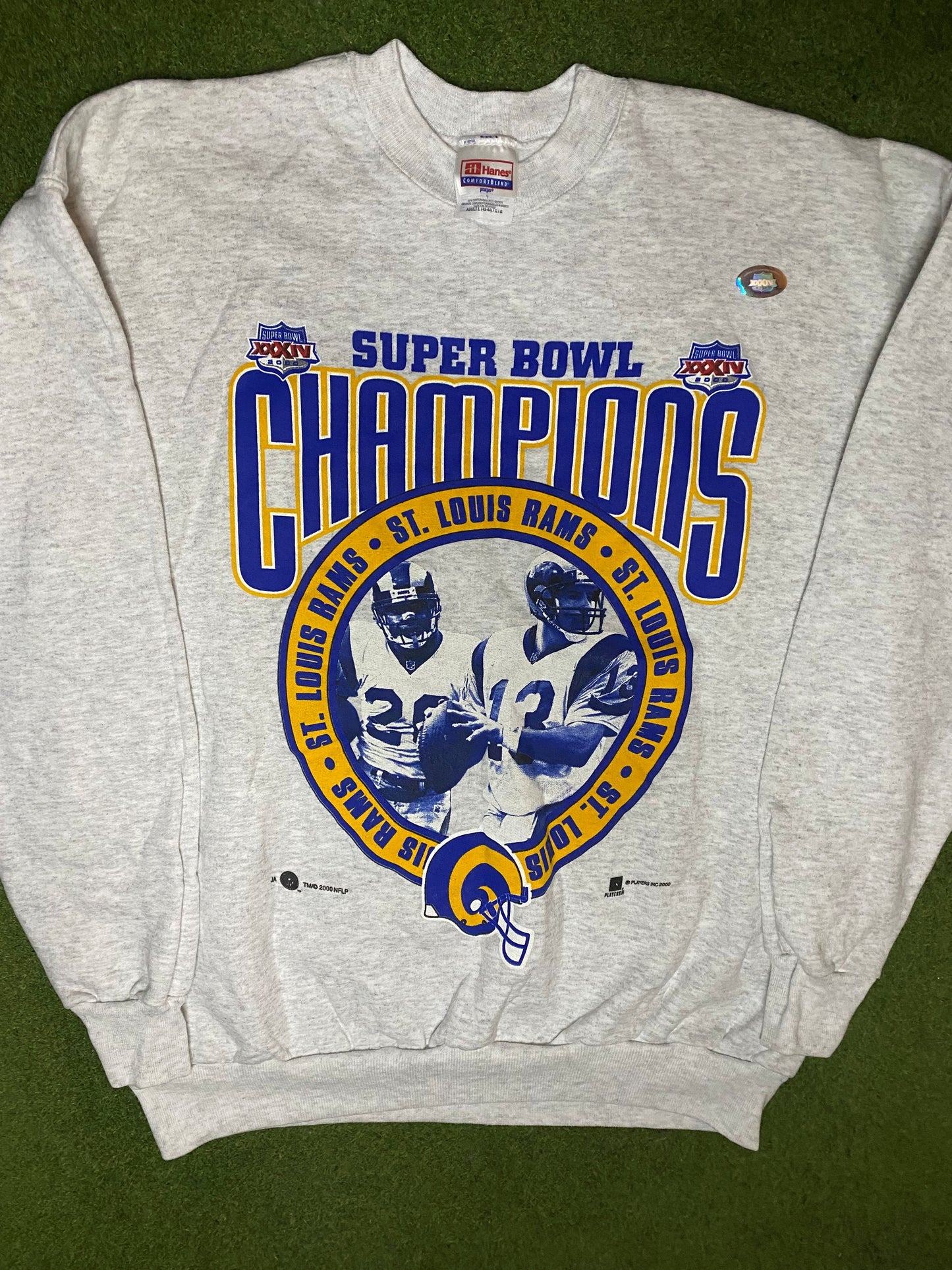 2000 St. Louis Rams - Super Bowl Champions Ft. Warner and Faulk - Vintage NFL Sweatshirt (Large) - Gametime Vintage