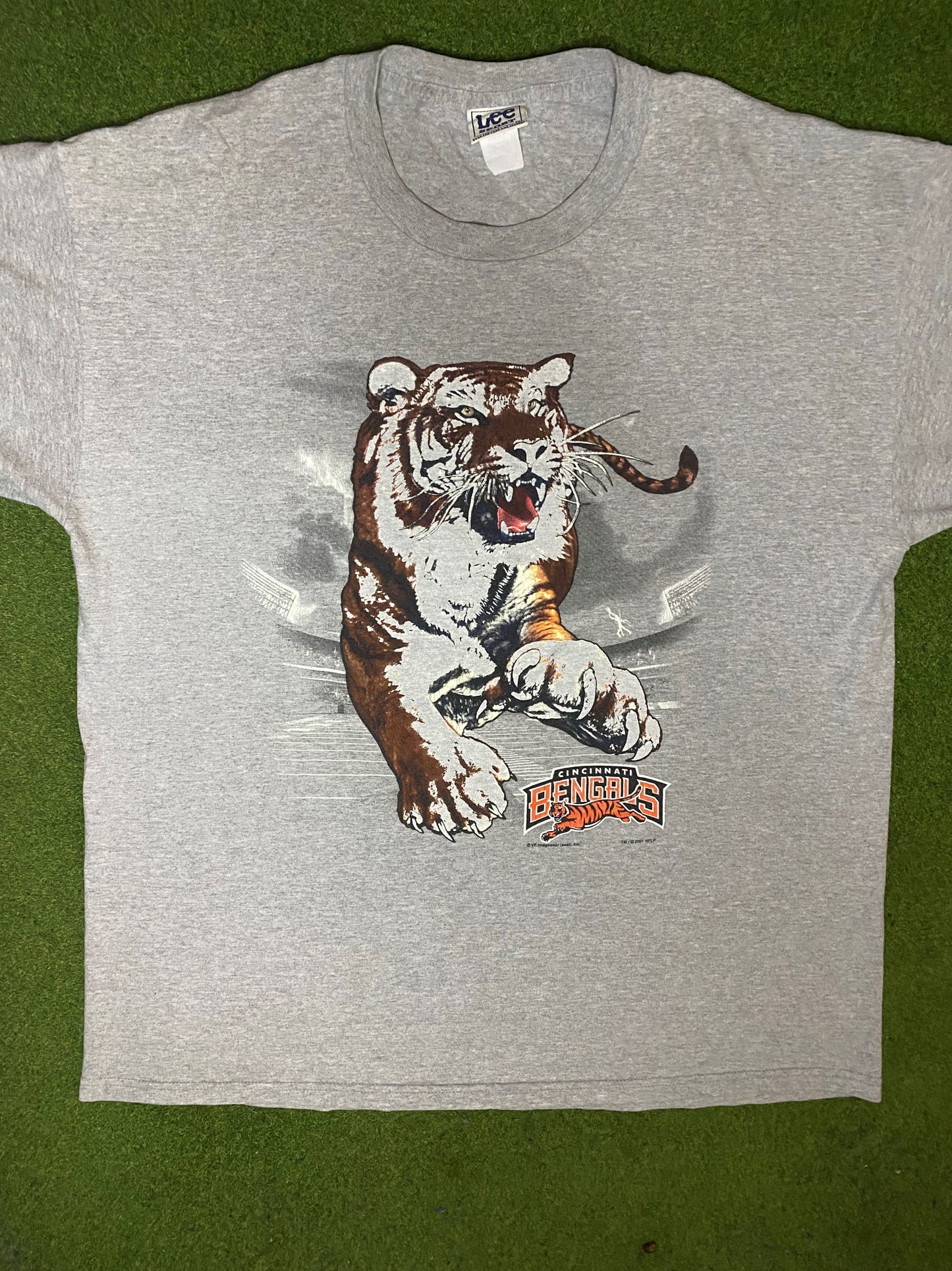 2001 Cincinnati Bengals - Vintage NFL T-Shirt (XL) - Gametime Vintage