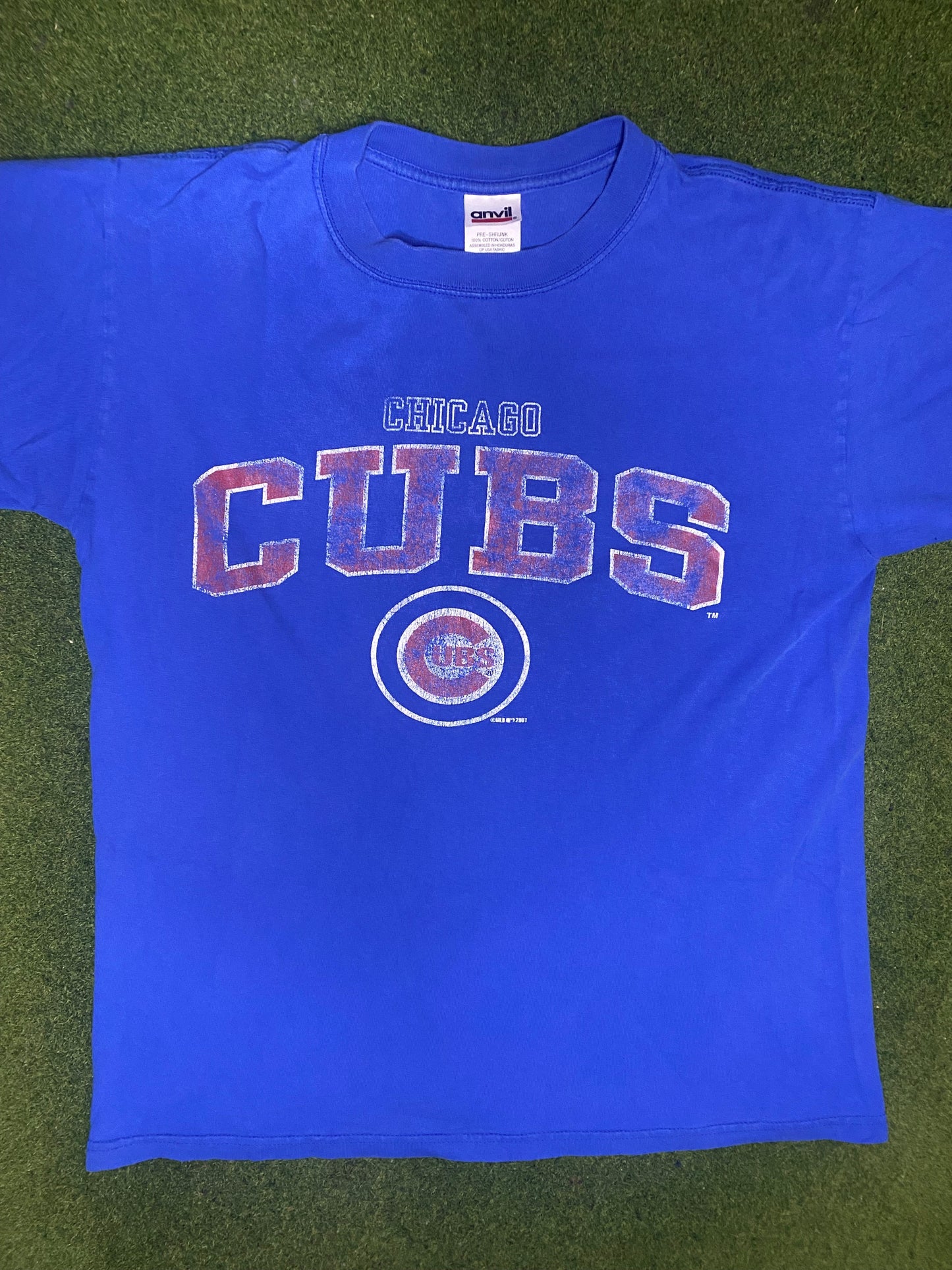 2001 Chicago Cubs - Vintage MLB Tee (Medium) - Gametime Vintage
