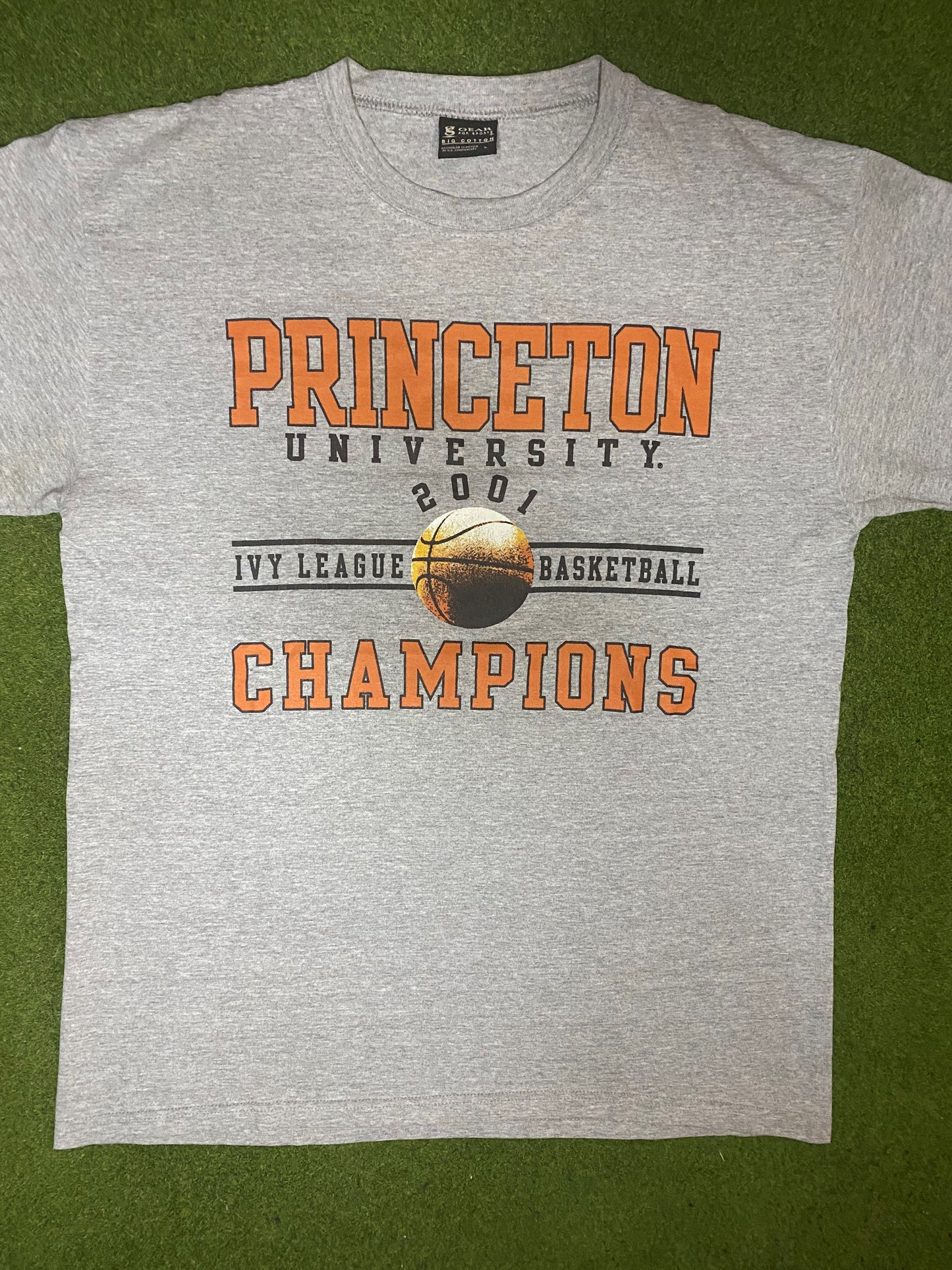 2001 Princeton Tigers - Conference Champions - Vintage Ivy League T-Shirt (Large) - Gametime Vintage