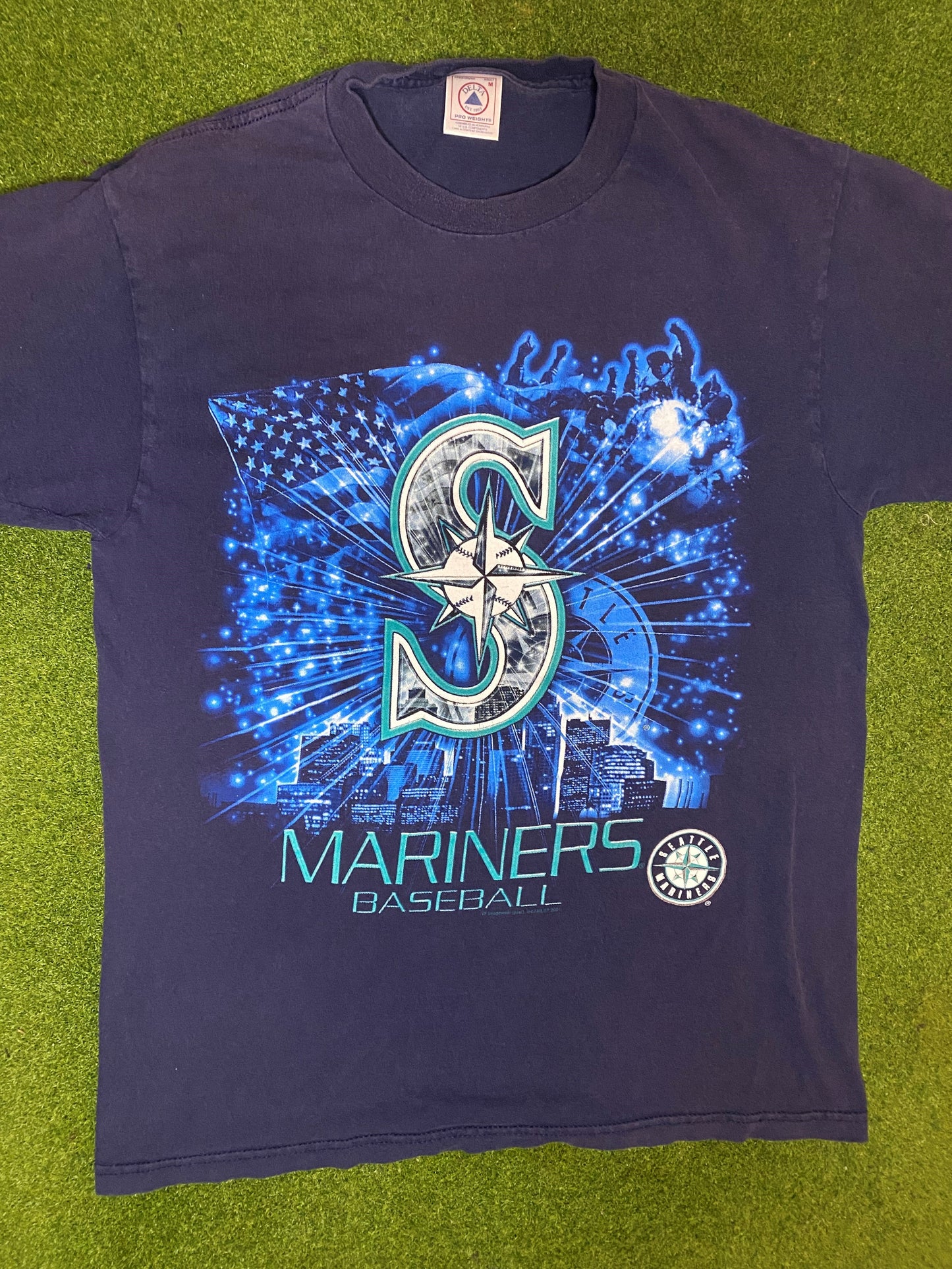 2001 Seattle Mariners - Vintage MLB T-Shirt (Medium) - Gametime Vintage
