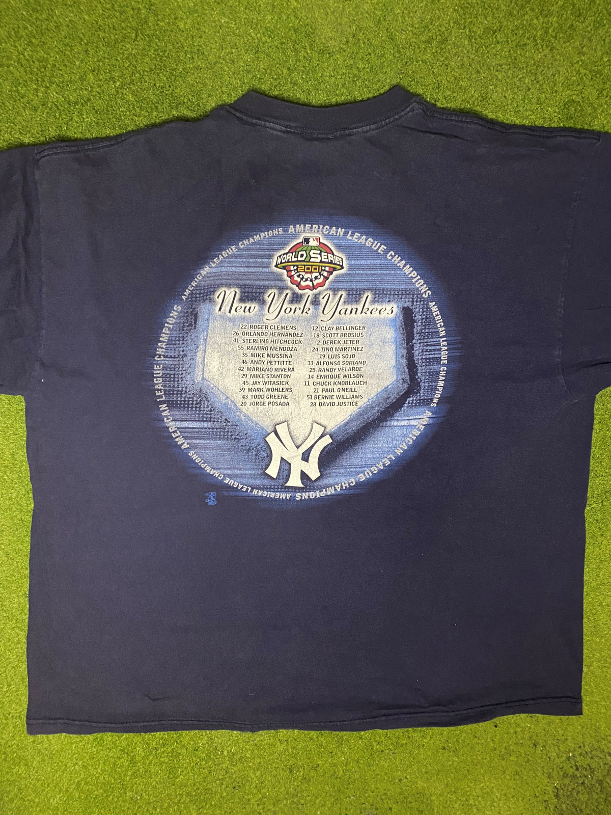 2001 New York Yankees - AL Champions - Vintage MLB T Shirt (2XL) - Gametime Vintage