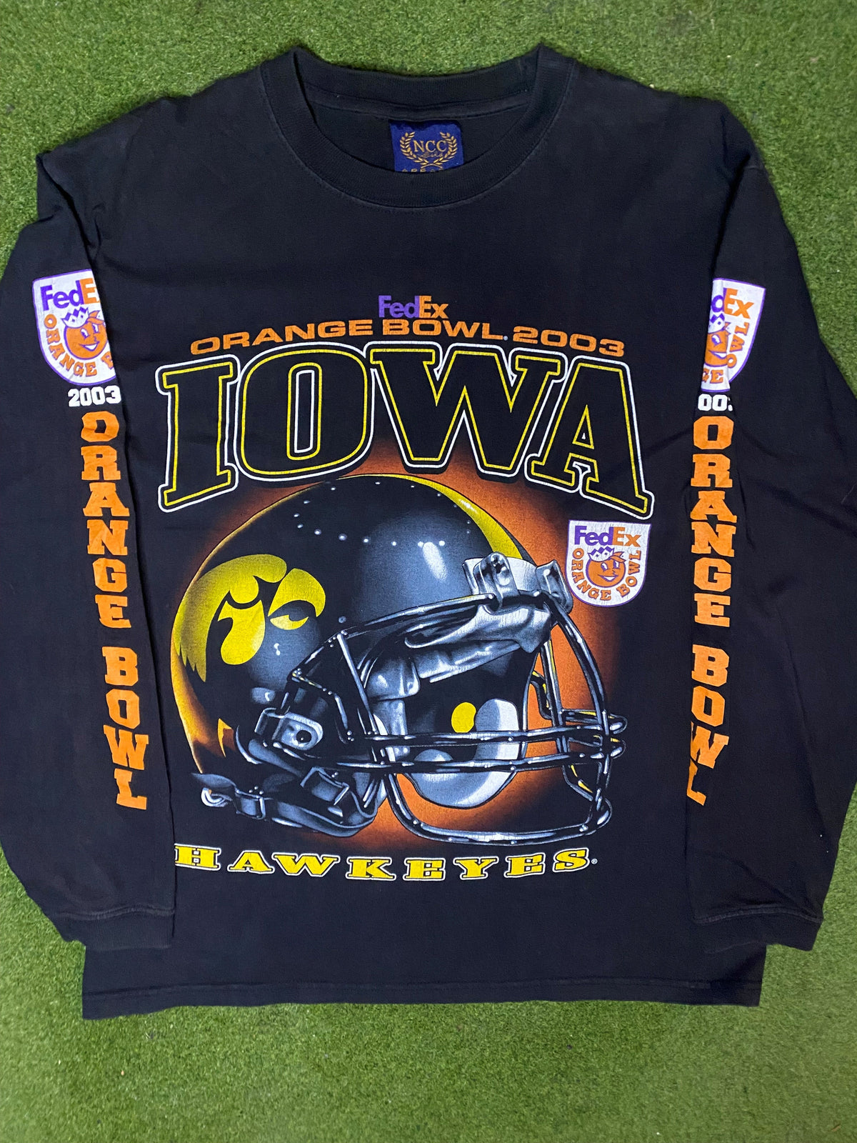 2003 Iowa Hawkeyes - Orange Bowl - Vintage College Long Sleeve (Medium) - Gametime Vintage