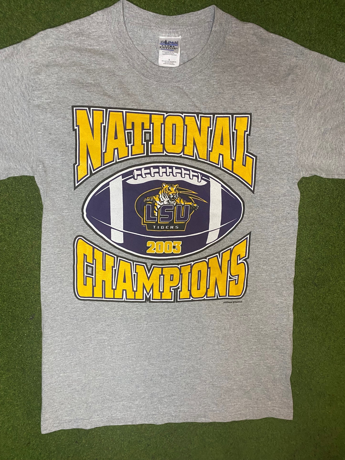 2003 LSU Tigers - National Champions - Vintage College T-Shirt (Small) - Gametime Vintage