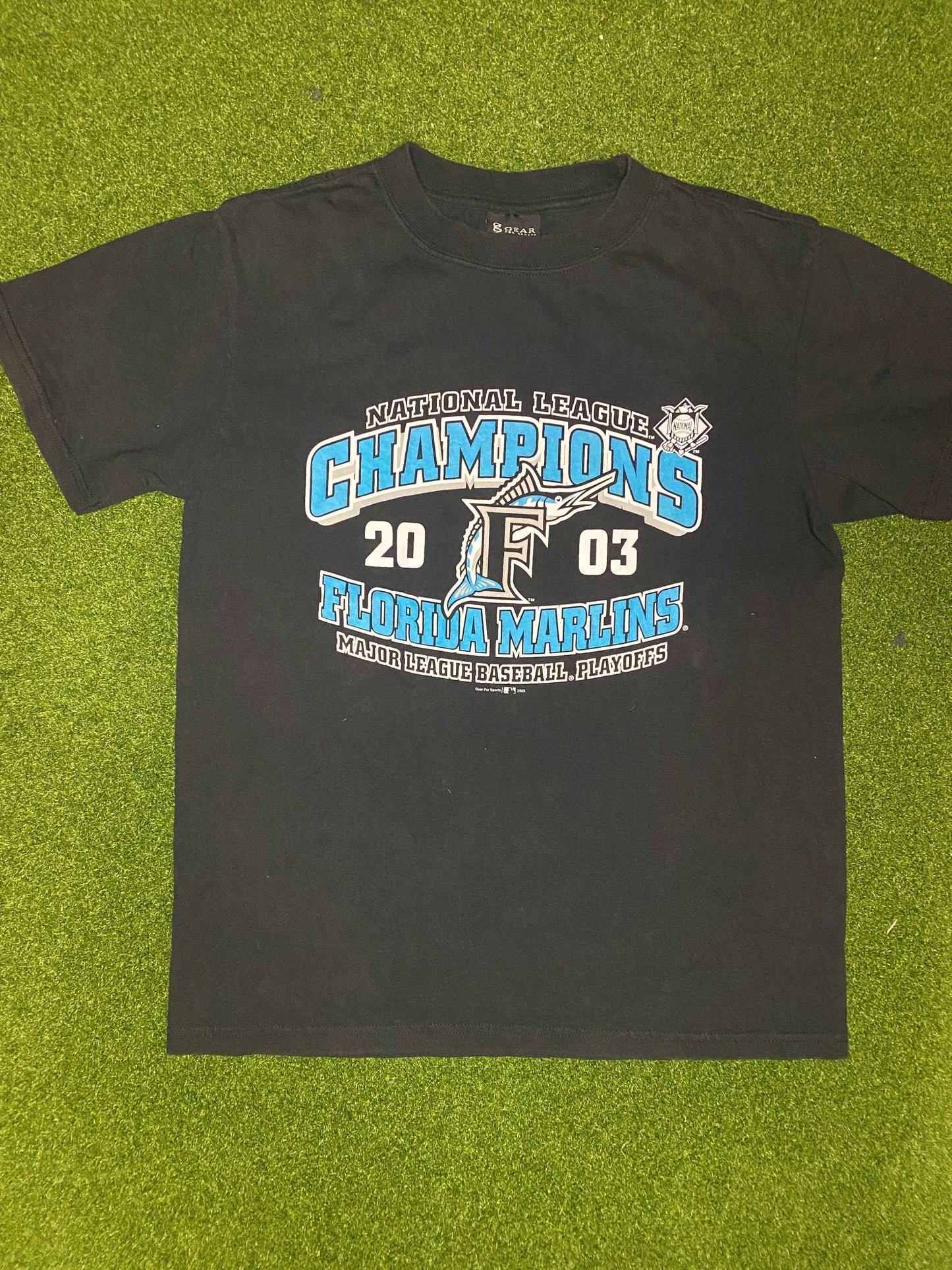 2003 Florida Marlins - NL Champs - Vintage MLB Tee Shirt (Small) - Gametime Vintage