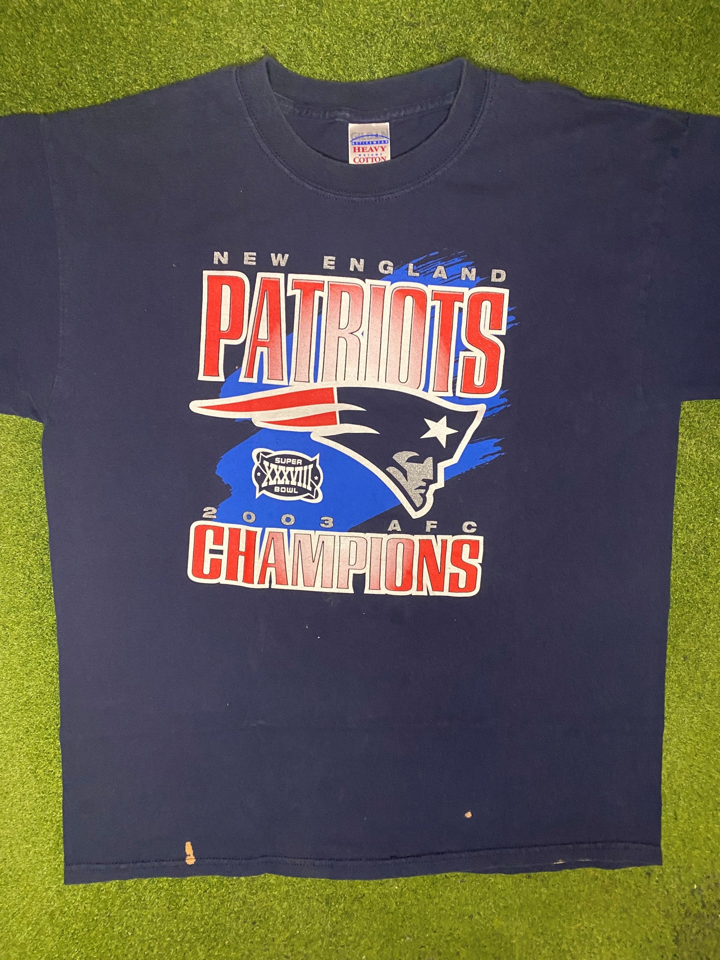 2003 New England Patriots - AFC Champs - Vintage NFL T Shirt (Large) - Gametime Vintage