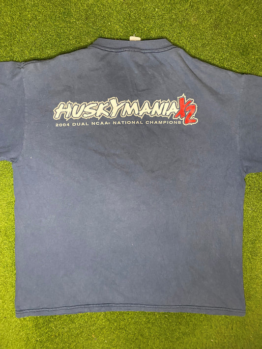 2004 UConn Huskies - Dual National Champions - Vintage College Basketball Tee (Large) - Gametime Vintage