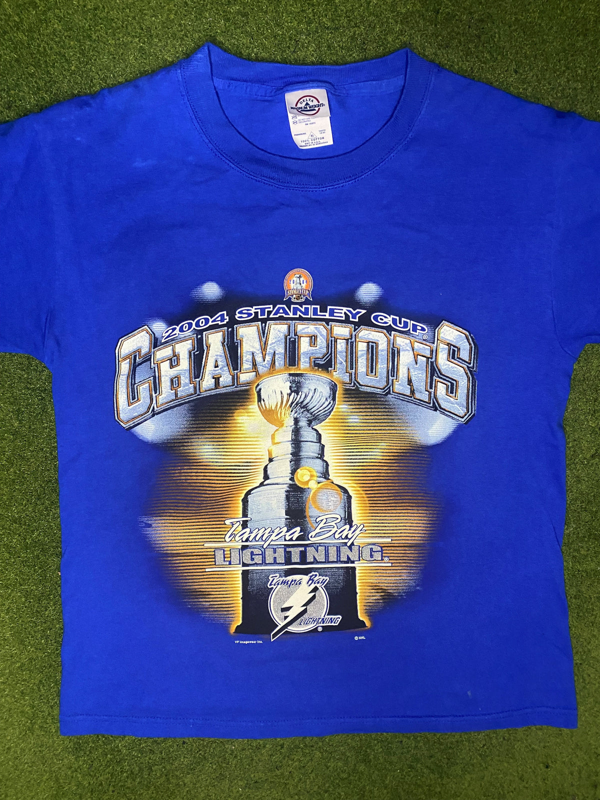 2004 Tampa Bay Lightning - Stanley Cup Champions - Vintage NHL T Shirt (Youth XL) - Gametime Vintage