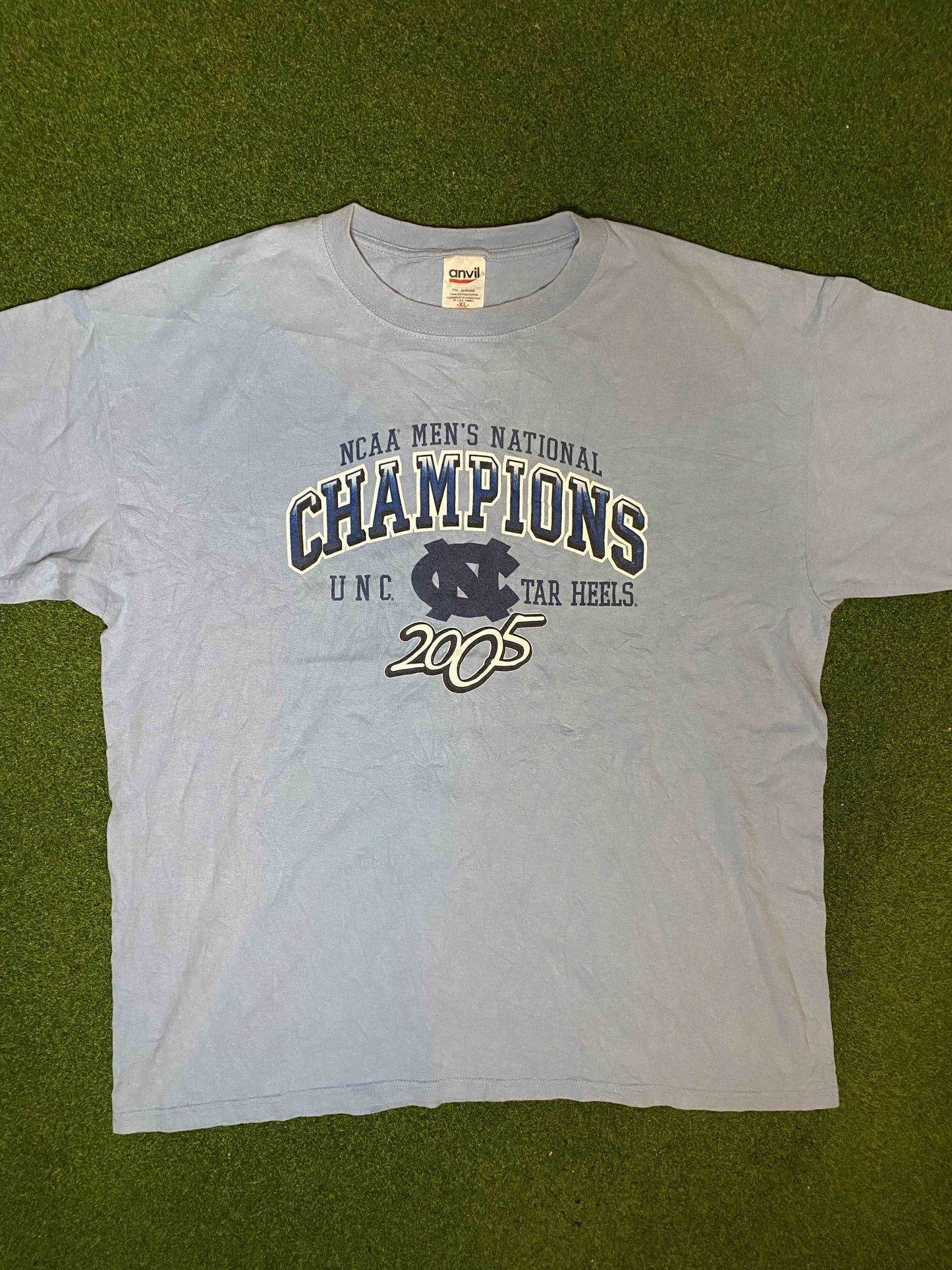 2005 UNC Tar Heels - National Champions - Vintage College Basketball Tee Shirt (XL) - Gametime Vintage
