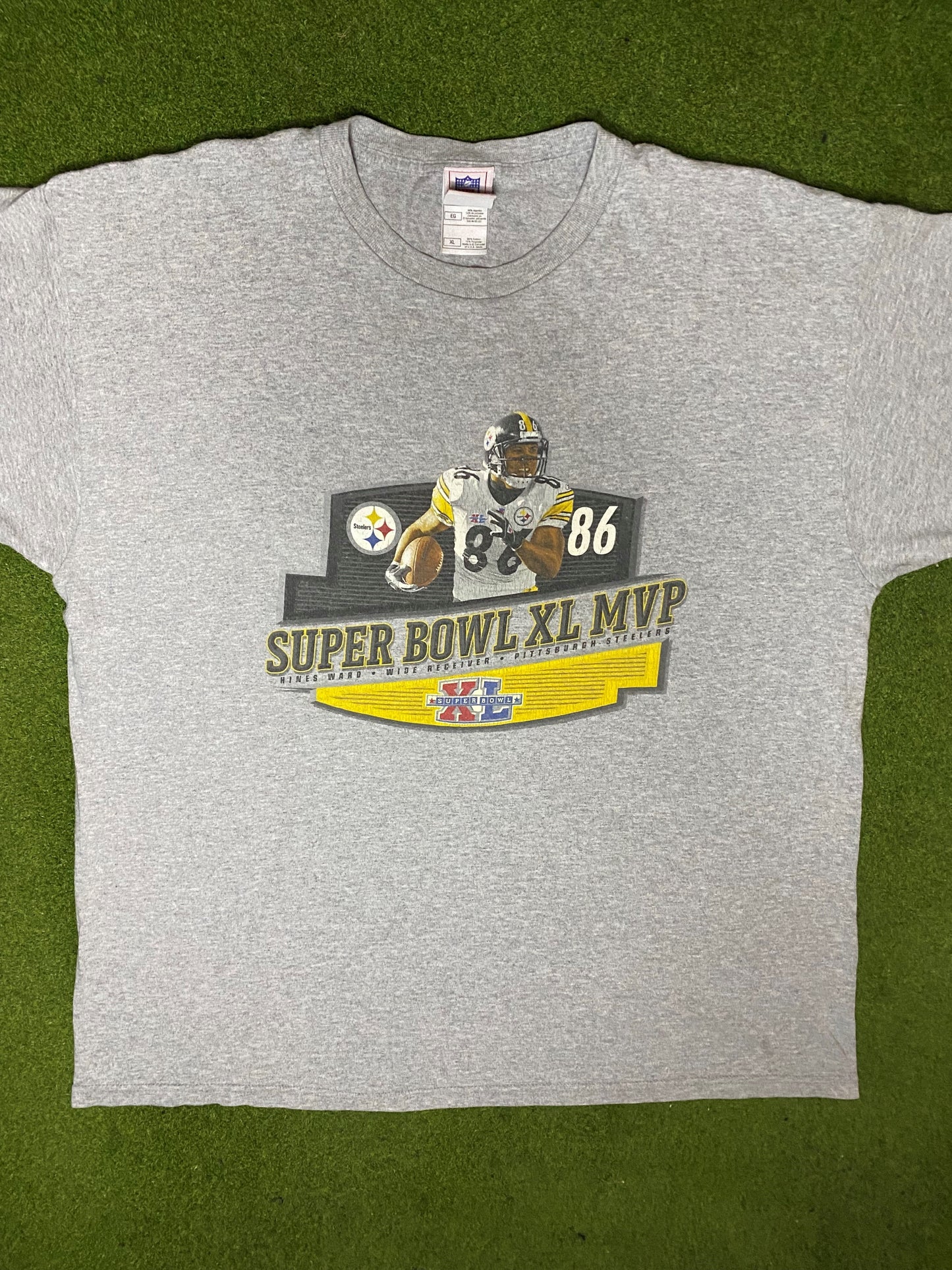 2006 Pittsburgh Steelers - Hines Ward Super Bowl XL MVP - Vintage NFL Player T-Shirt (XL) - Gametime Vintage