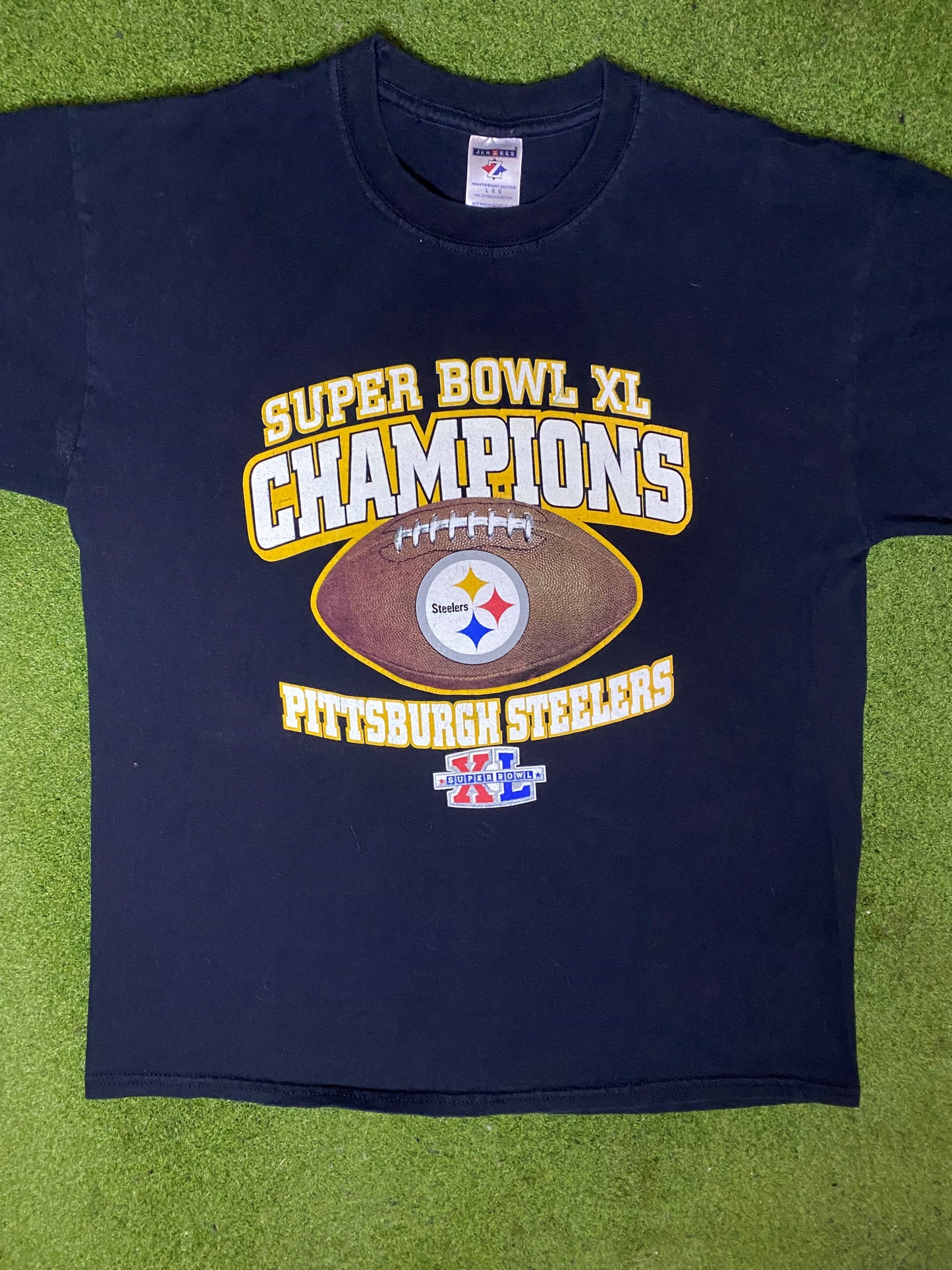 2006 Pittsburgh Steelers - Super Bowl XL Champions - Vintage NFL T-Shirt (Large) - Gametime Vintage
