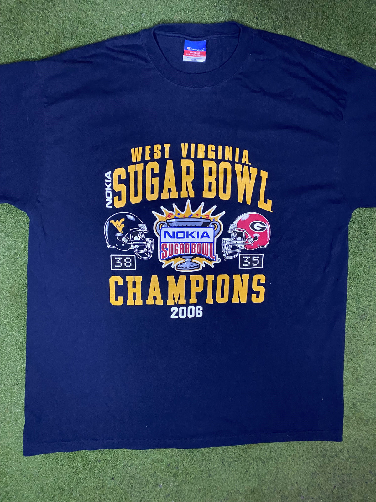 2006 West Virgnia Mountaineers - Nokia Sugar Bowl - Vintage College Football T-Shirt (2XL) - Gametime Vintage
