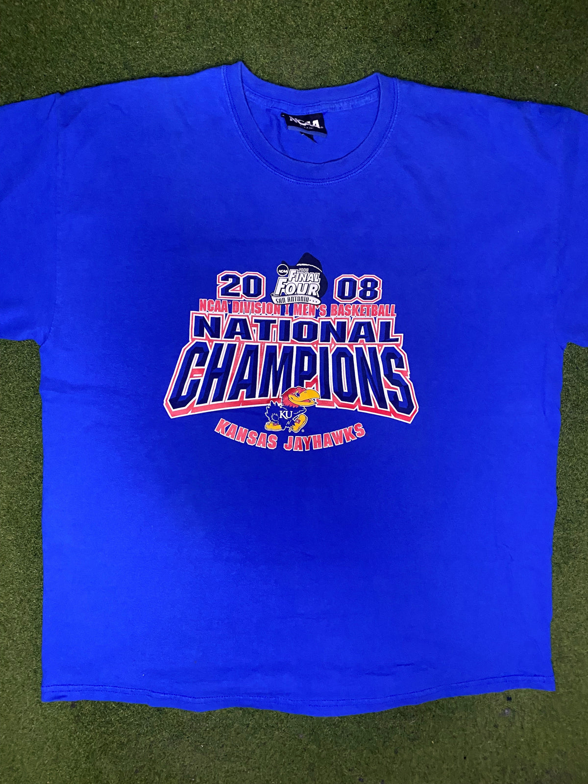 2008 Kansas Jayhawks - National Champions - Vintage College T-Shirt (XL) - Gametime Vintage