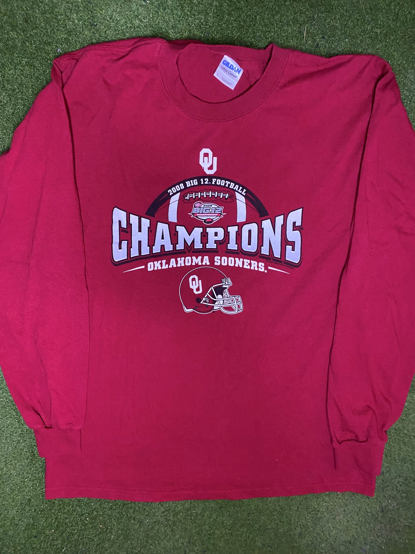 2008 Oklahoma Sooners - Big 12 Champions - Vintage College Long Sleeve (Large) - Gametime Vintage