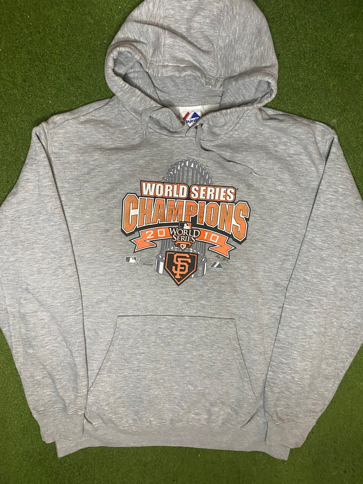 2010 San Fransico Giants - World Series Champions - Vintage MLB Hoodie (Large) - Gametime Vintage