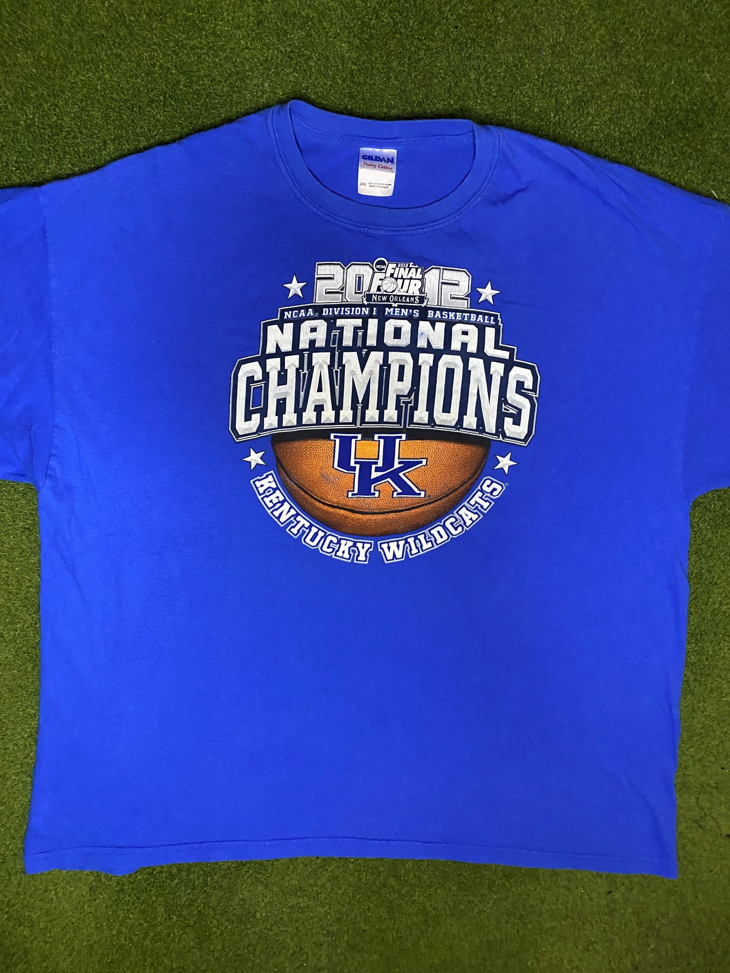 2012 Kentucky Wildcats - National Champions - Vintage College Tee (2XL) - Gametime Vintage