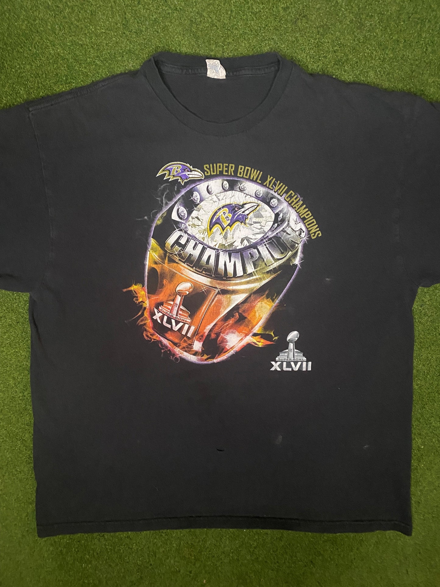 2013年巴尔的摩乌鸦队 - 第四十七届超级碗冠军 - 复古NFL T恤衫 (XL)