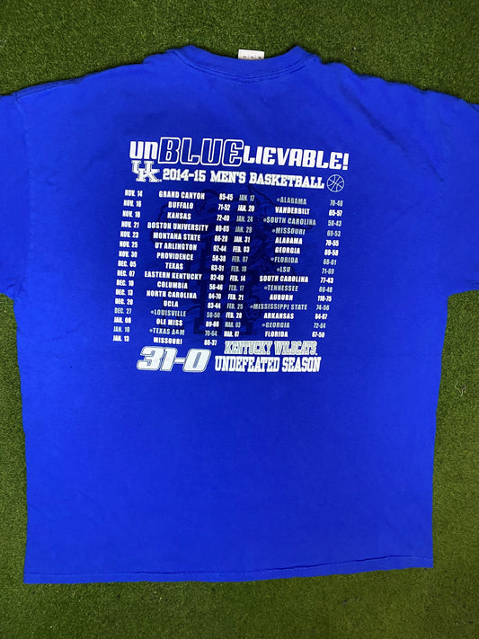 2015 Kentucky Wildcats - Perfect Regular Season - Vintage College T-Shirt (XL) - Gametime Vintage
