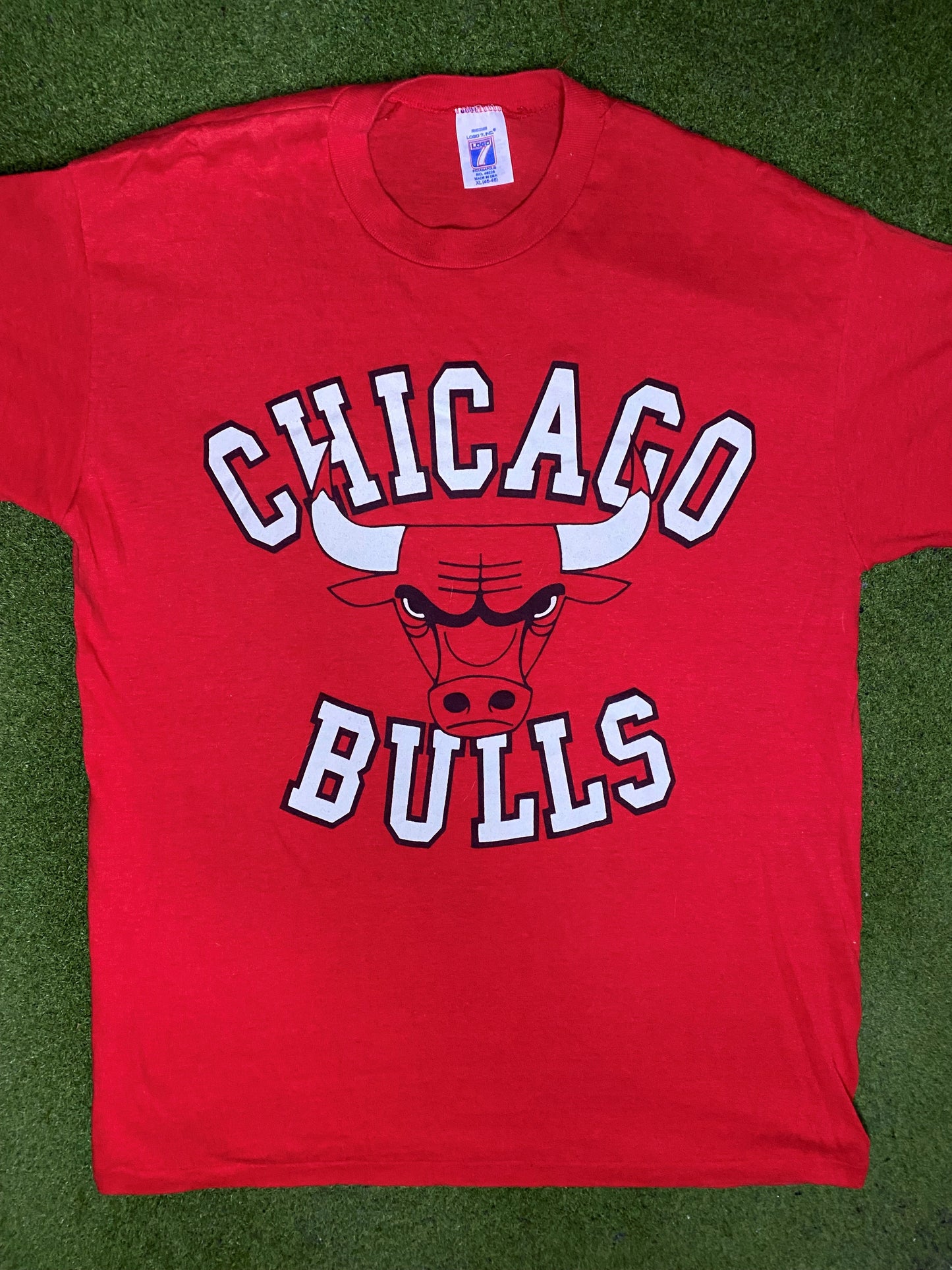 80s Chicago Bulls - Vintage NBA T-Shirt (XL) - Gametime Vintage
