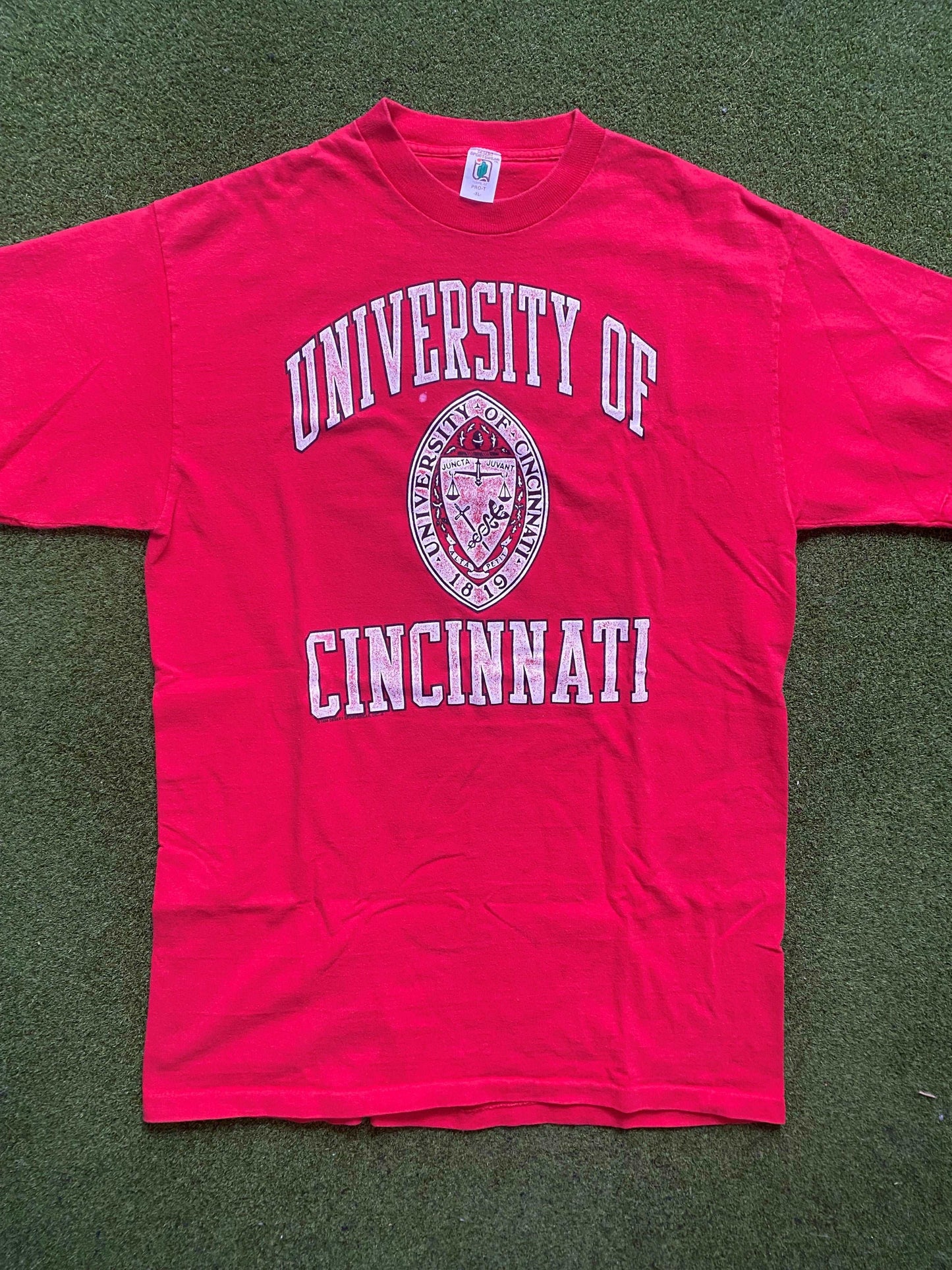 80s Cincinnati Bearcats - Vintage University T-Shirt (XL) - Gametime Vintage