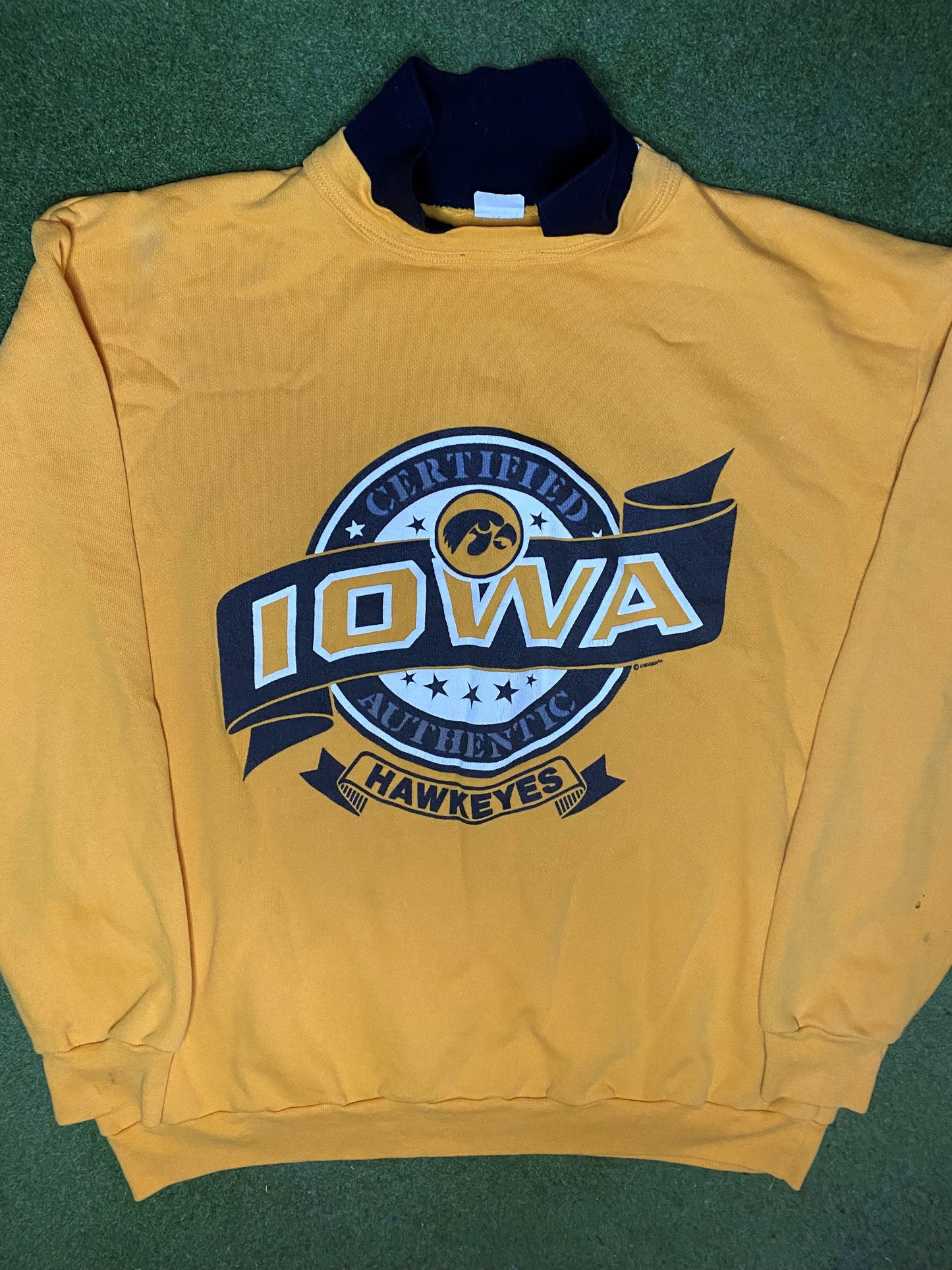 80s Iowa Hawkeyes - Vintage College Sweatshirt (XL) - Gametime Vintage