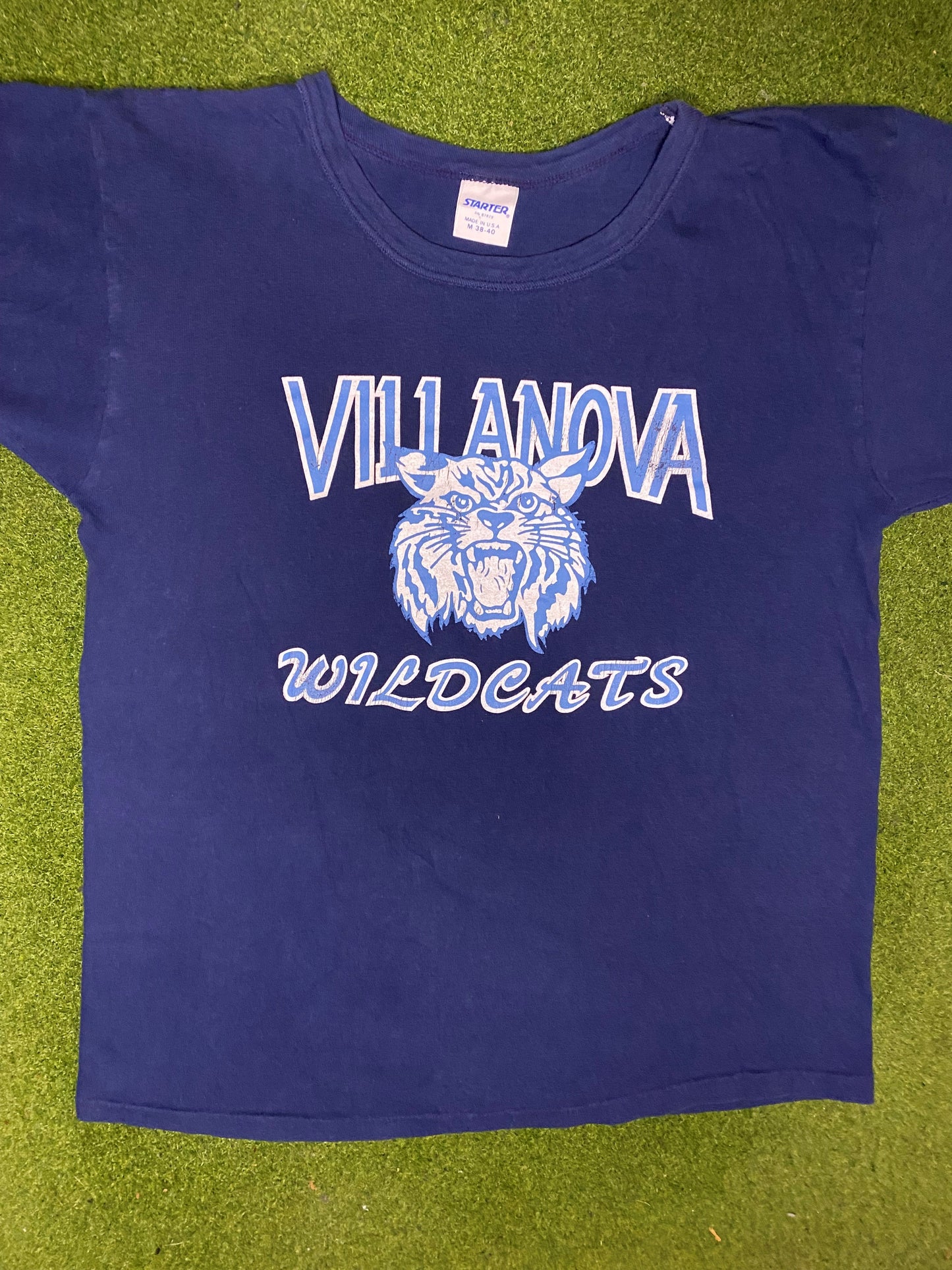 80s Villanova Wildcats - Vintage College Tee (Medium) - Gametime Vintage