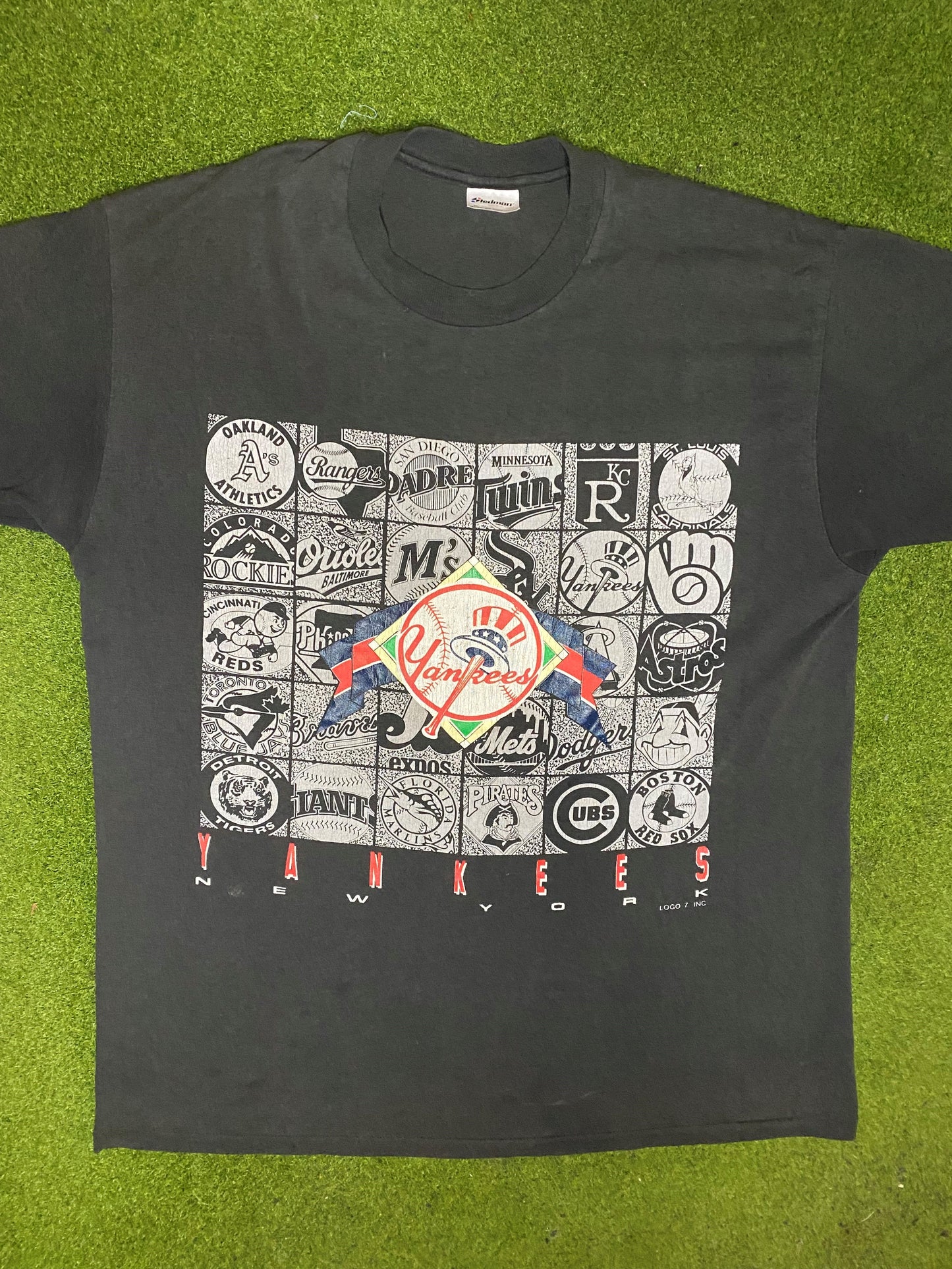 80s New York Yankees - Vintage MLB T-Shirt (XL) - Gametime Vintage