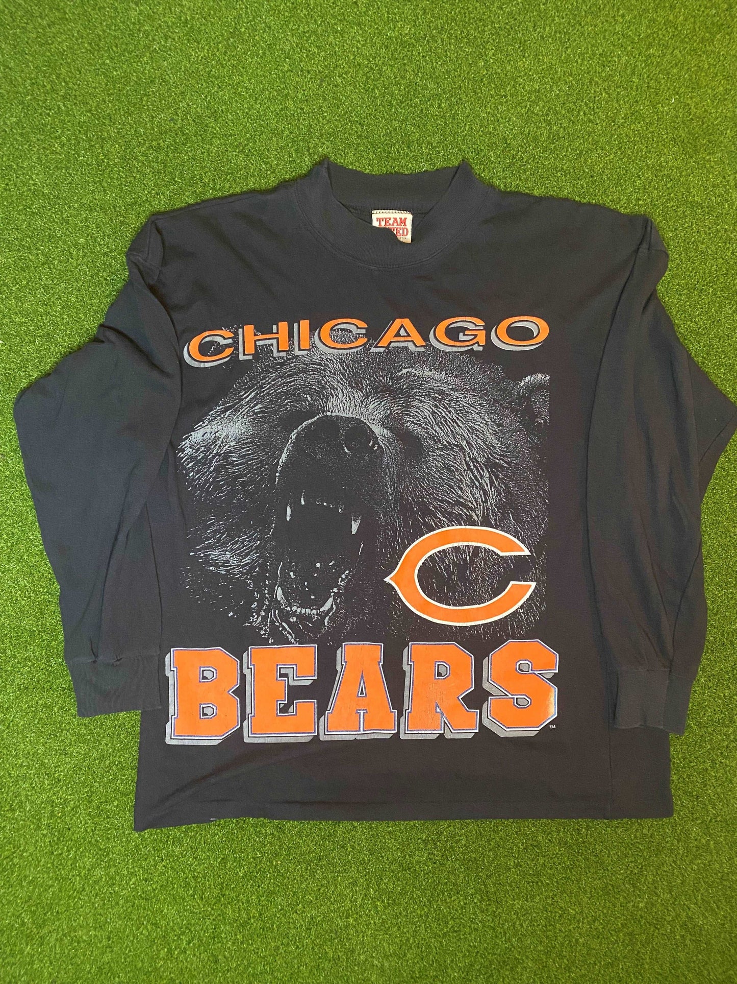 90s Chicago Bears - Big Logo - Vintage NFL Long Sleeve Shirt (Medium) - Gametime Vintage