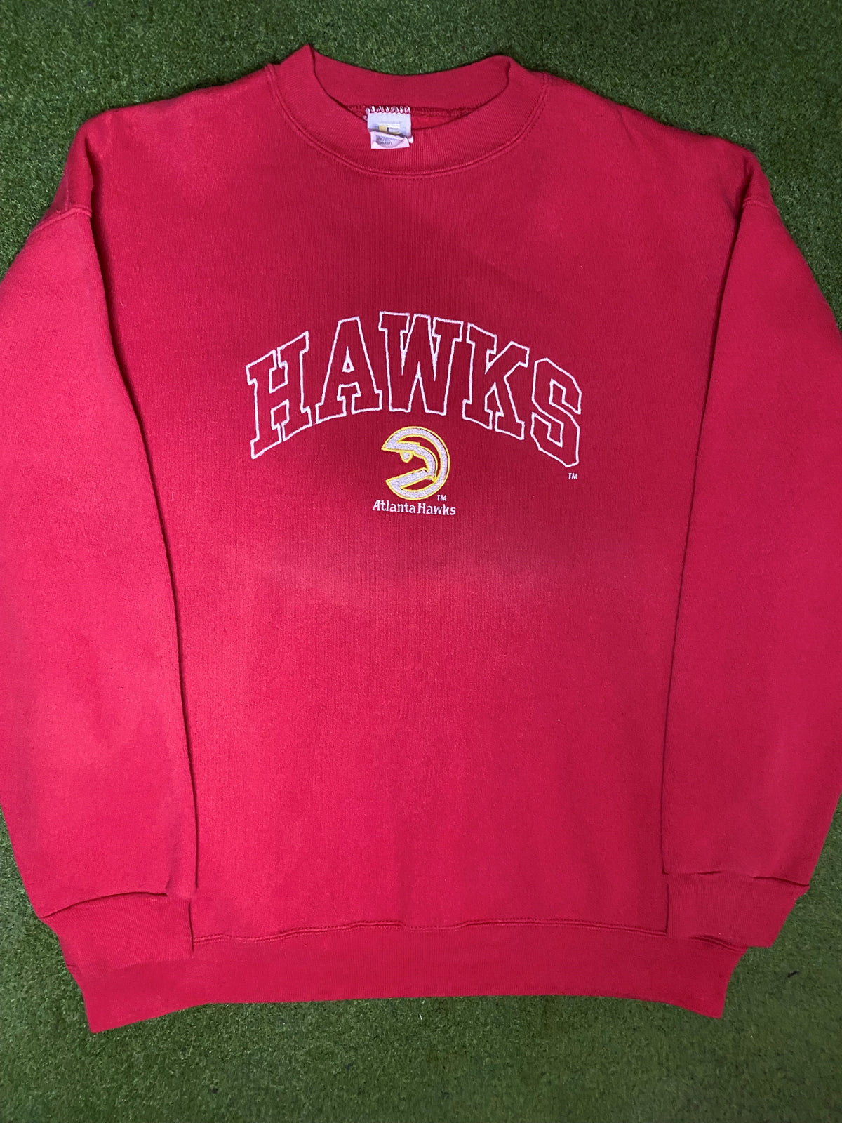 90s Atlanta Hawks - Vintage NBA Sweatshirt (XL) - Gametime Vintage