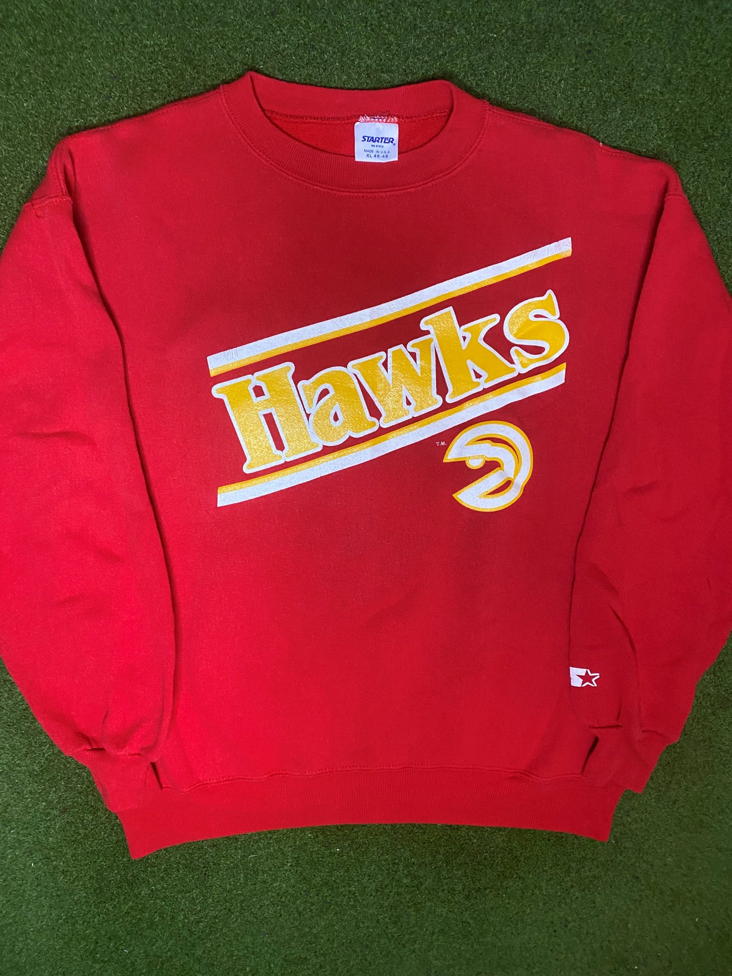 90s Atlanta Hawks - Vintage NBA Sweatshirt (XL) - Gametime Vintage