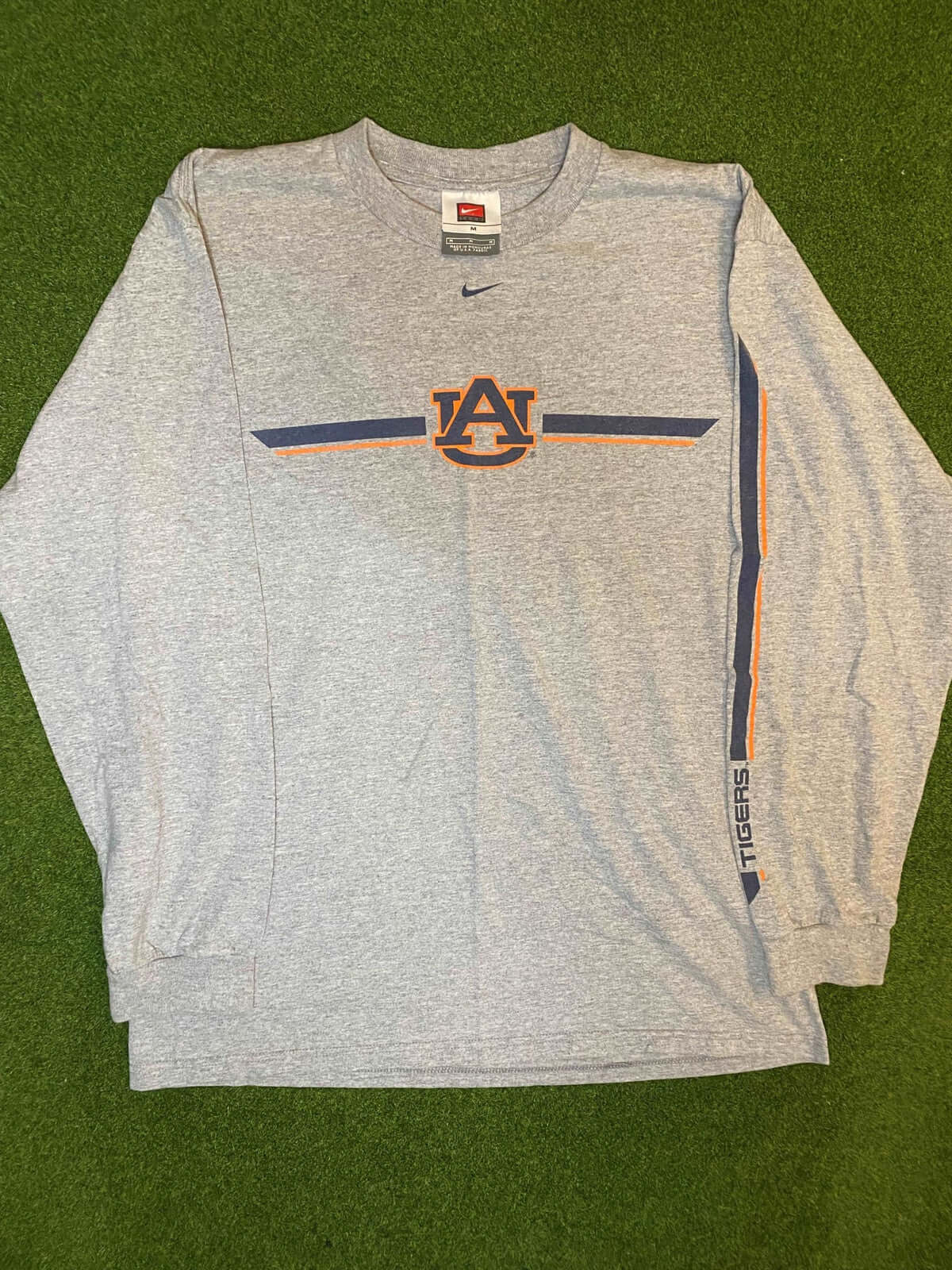 00s Auburn Tigers - Nike - Vintage College Long Sleeve (Medium) - Gametime Vintage