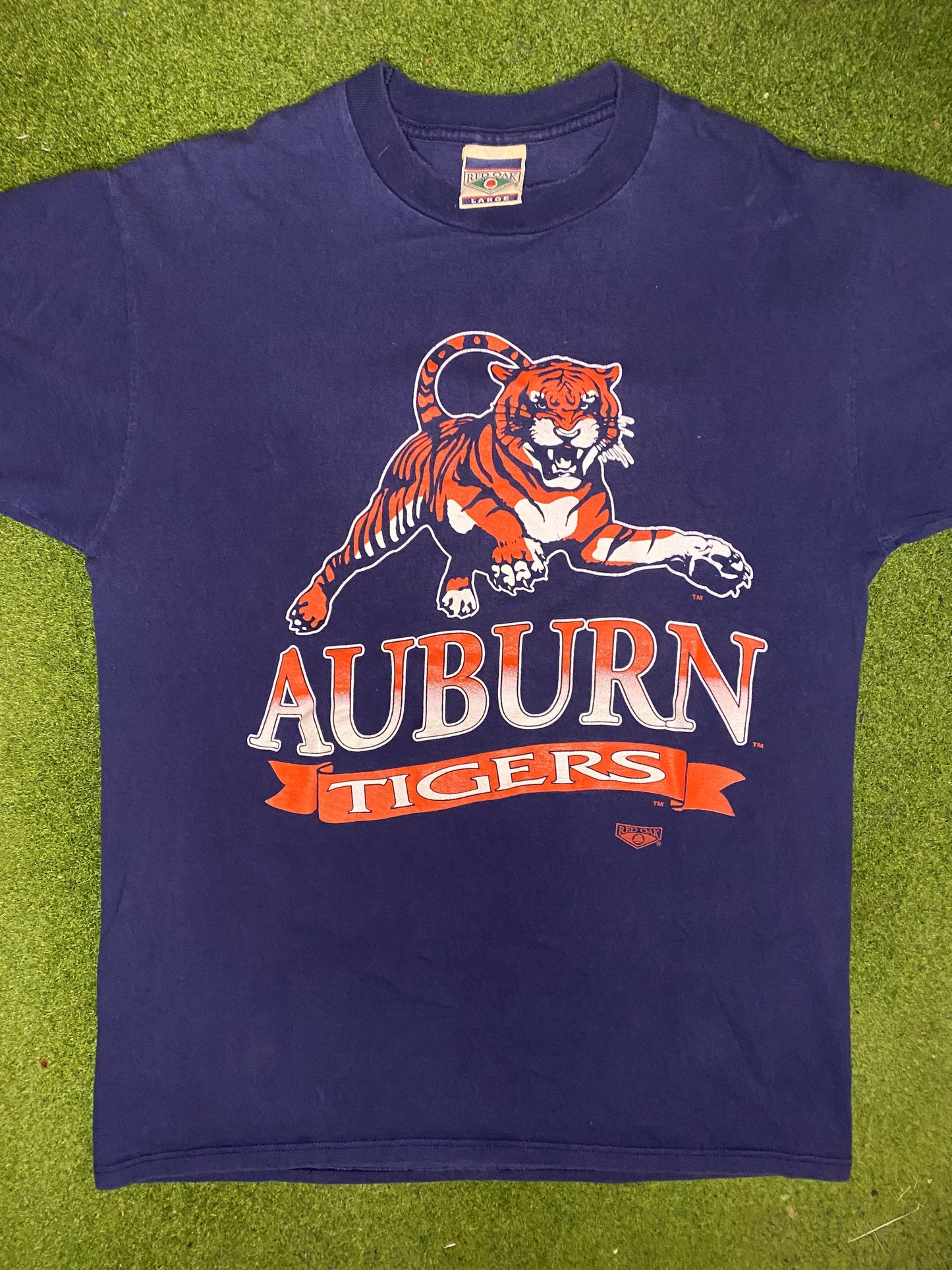 90s Auburn Tigers - Vintage College T-Shirt (Large) - Gametime Vintage