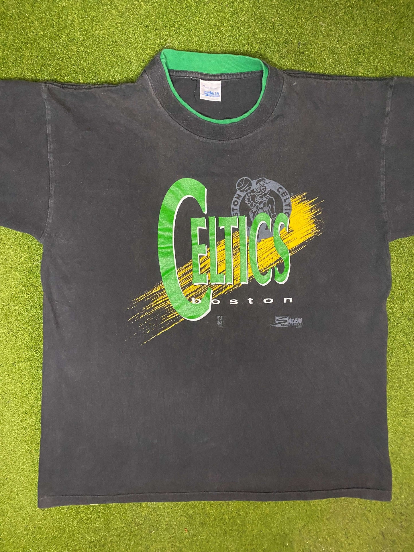 90s Boston Celtics - Vintage NBA Ringer T-Shirt (XL) - Gametime Vintage