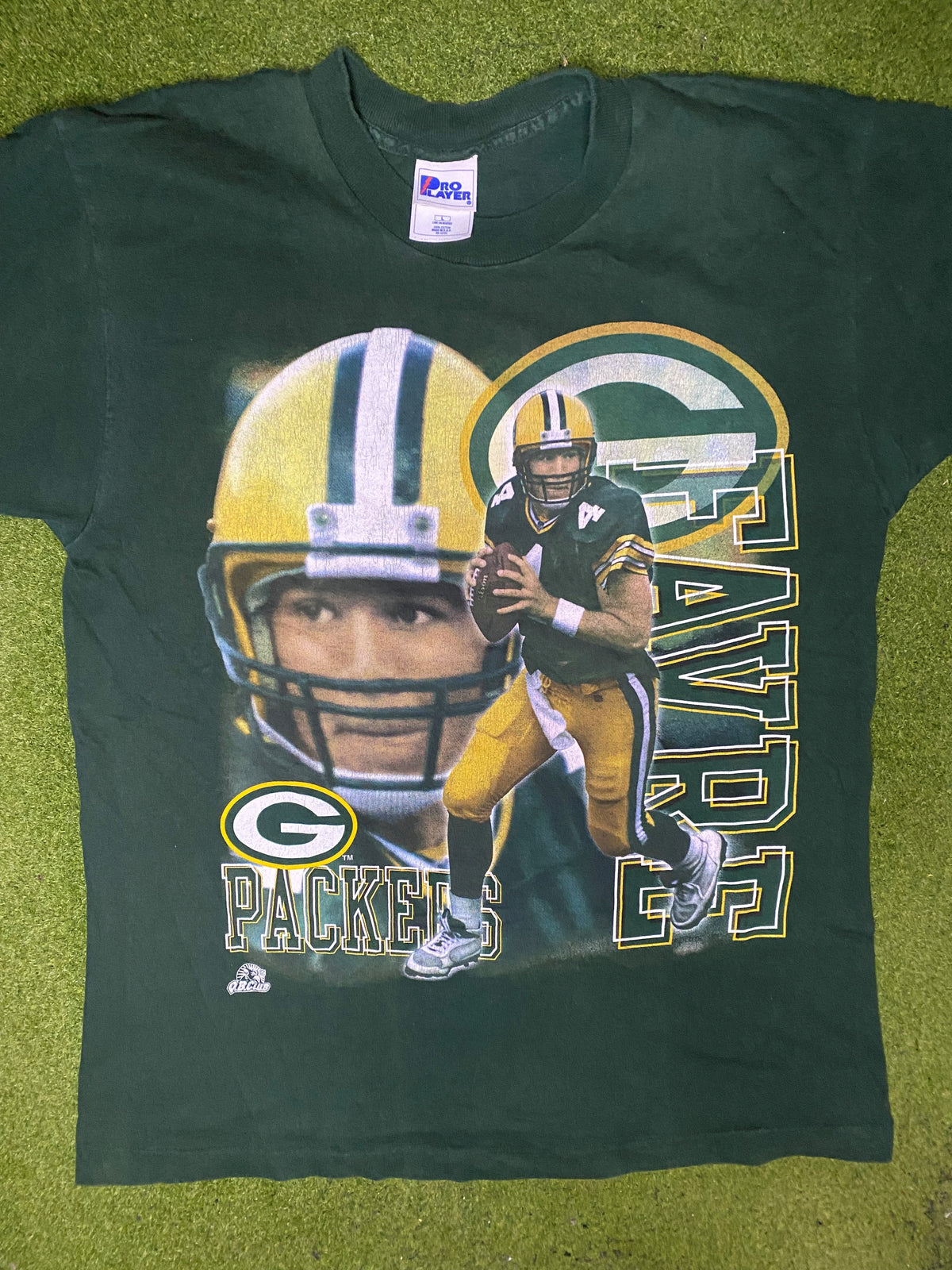 90s Green Bay Packers - Brett Favre - Vintage NFL Player T Shirt (Large) - Gametime Vintage