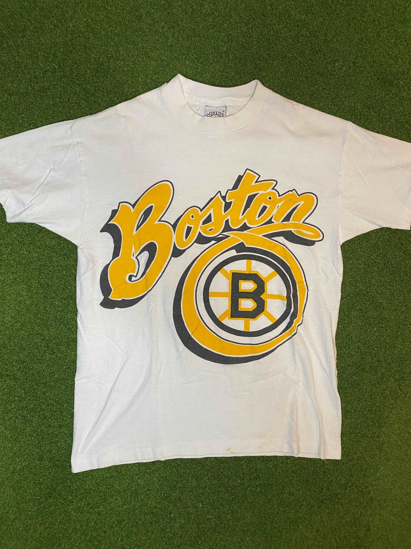 90s Boston Bruins - Vintage NHL T-Shirt (Small) - Gametime Vintage