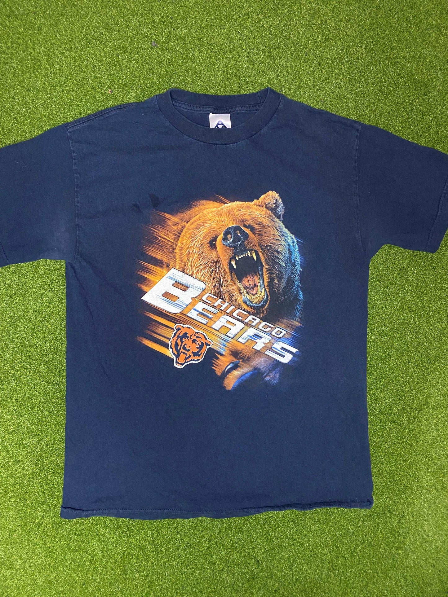 90s Chicago Bears - Big Logo - Vintage NFL Tee Shirt (Medium) - Gametime Vintage