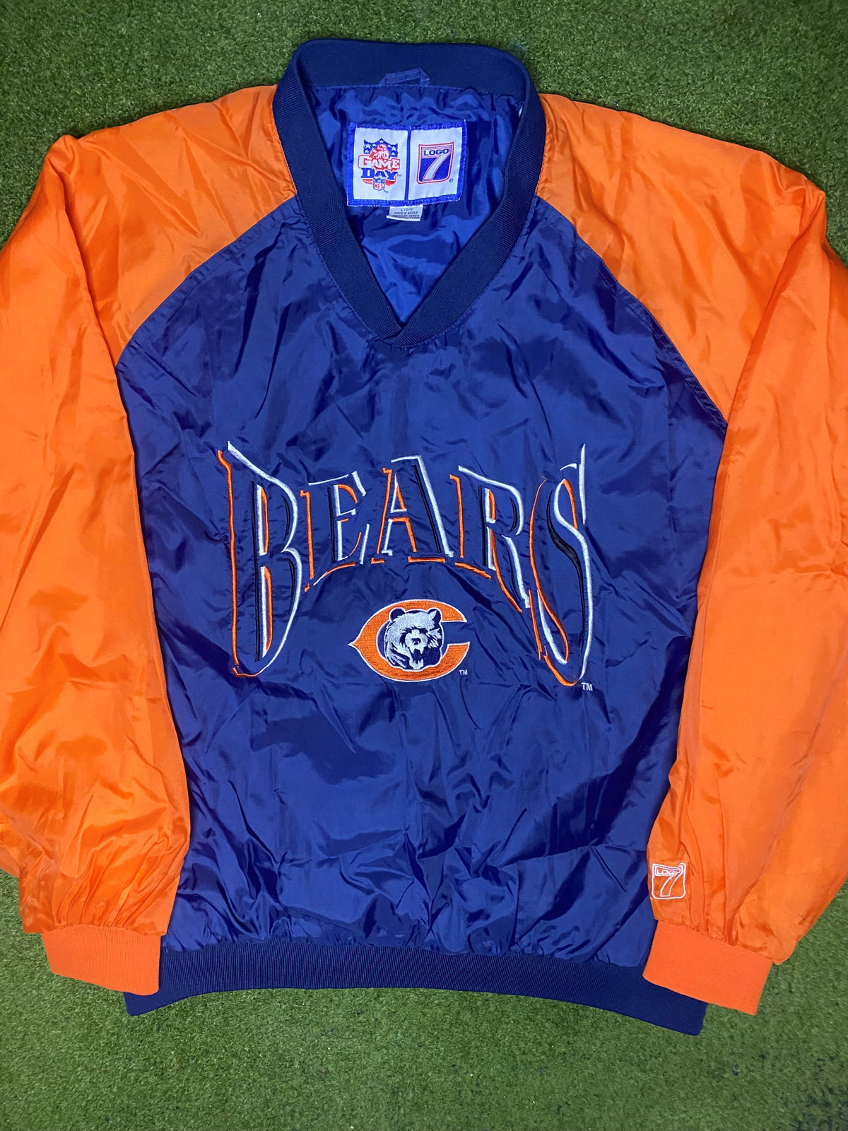 90s Chicago Bears - Vintage NFL Pullover (Large) - Gametime Vintage