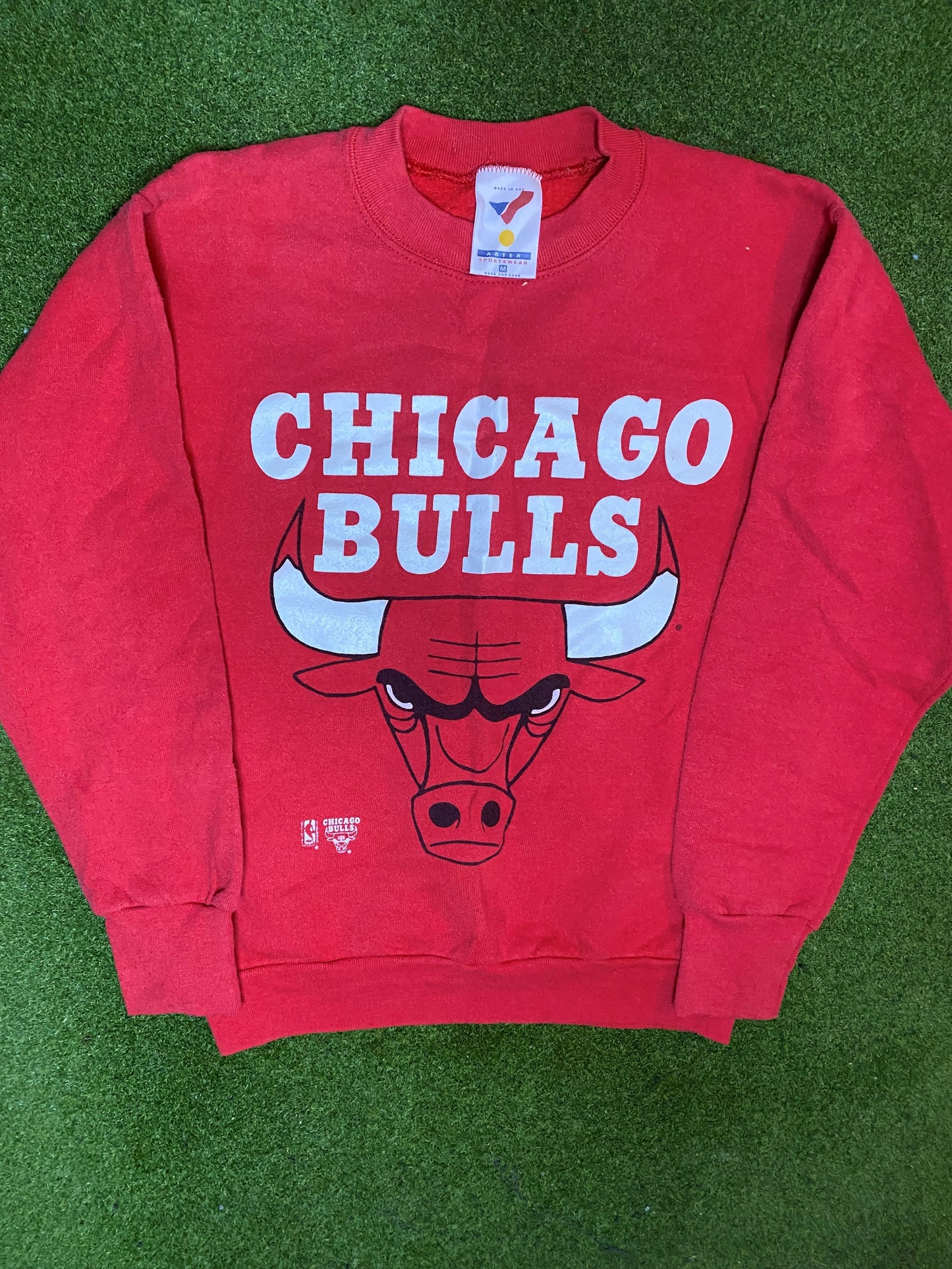 90s Chicago Bulls - Vintage NBA Crewneck Sweatshirt (Medium) - Gametime Vintage