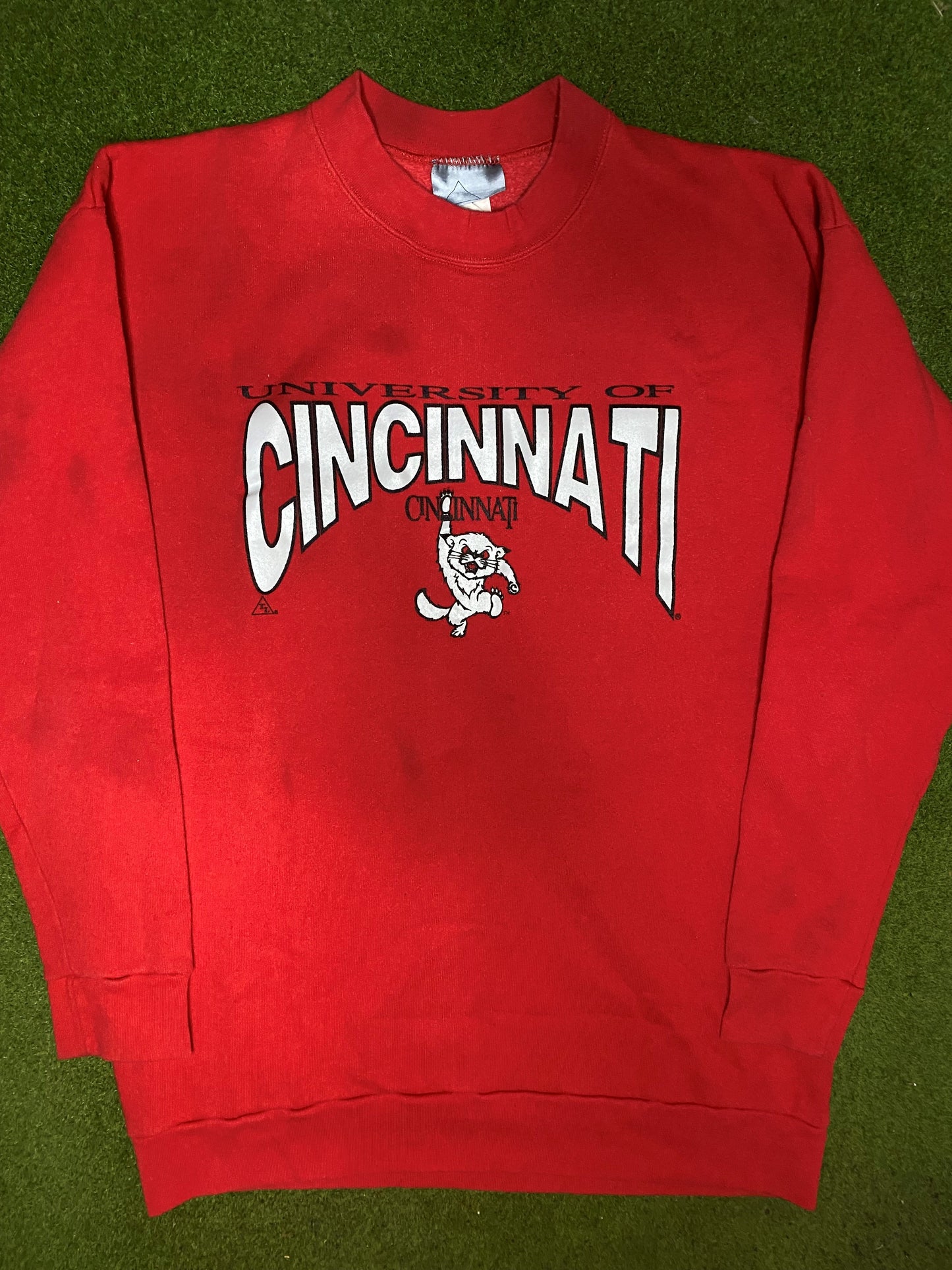 90s Cincinnati Bearcats - Vintage College Sweatshirt (XL) - Gametime Vintage