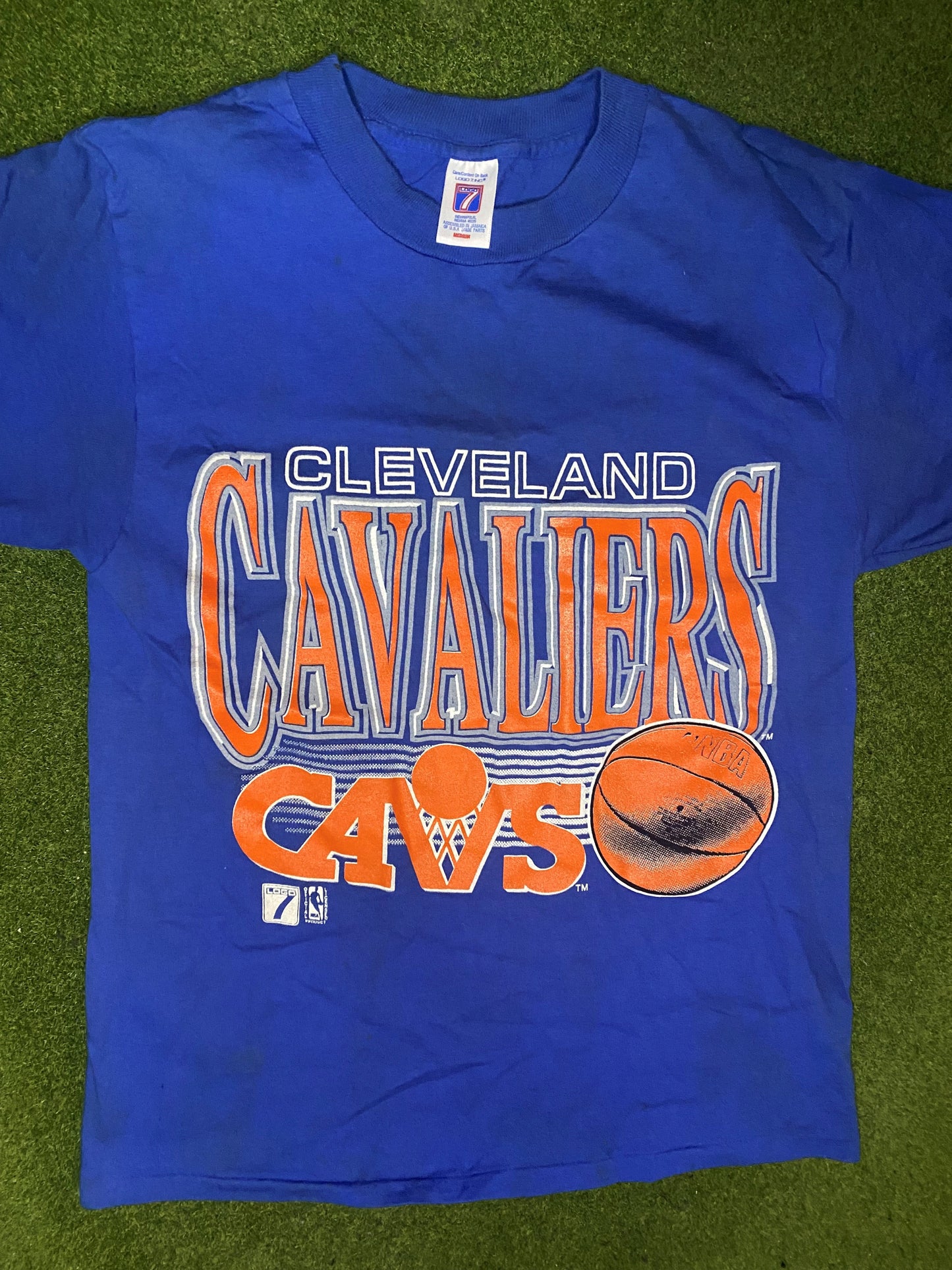 90s Cleveland Cavaliers - Vintage NBA T Shirt (Medium) - Gametime Vintage