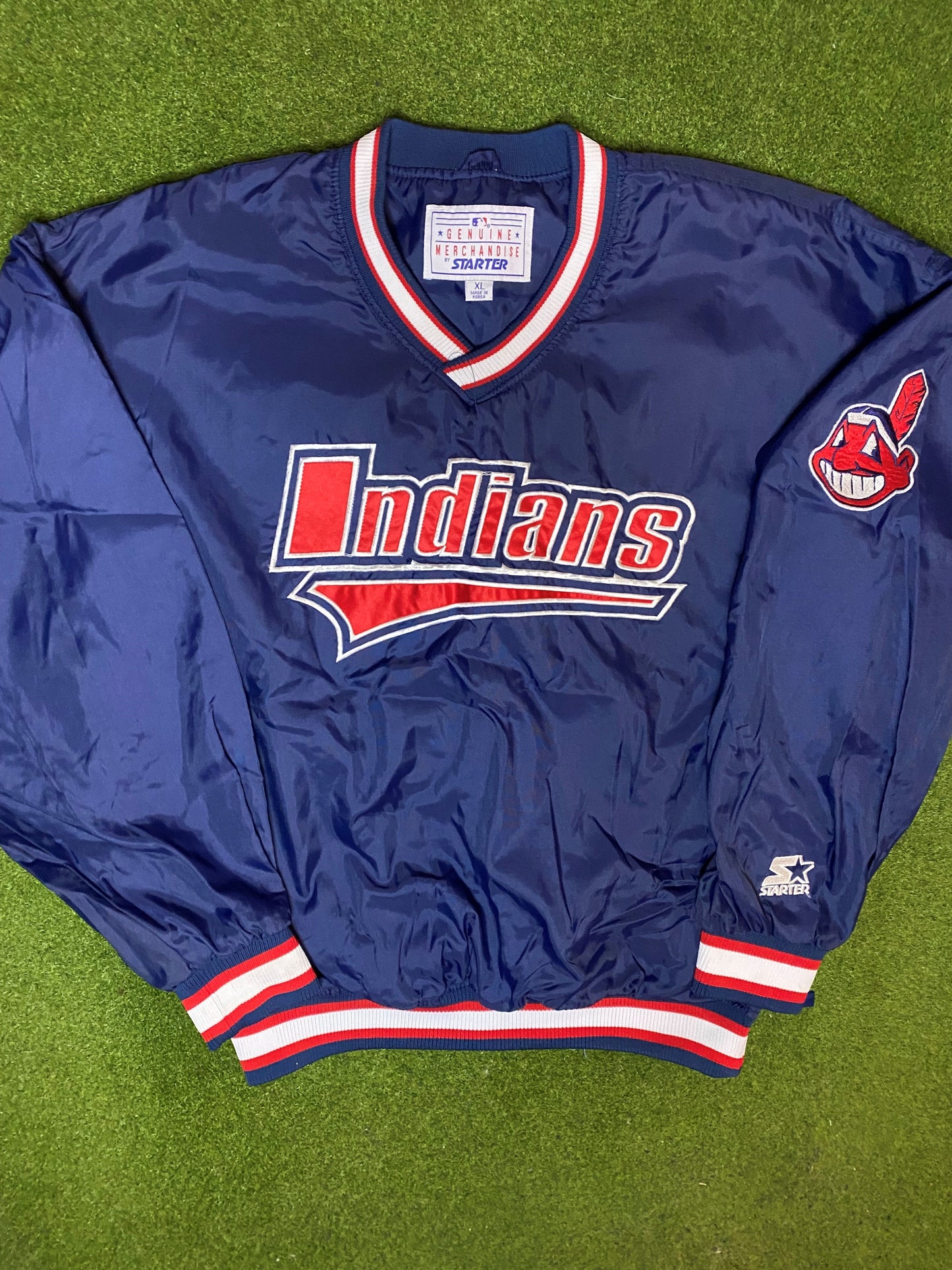 90s Cleveland Indians - Vintage MLB Pullover (XL) - Gametime Vintage