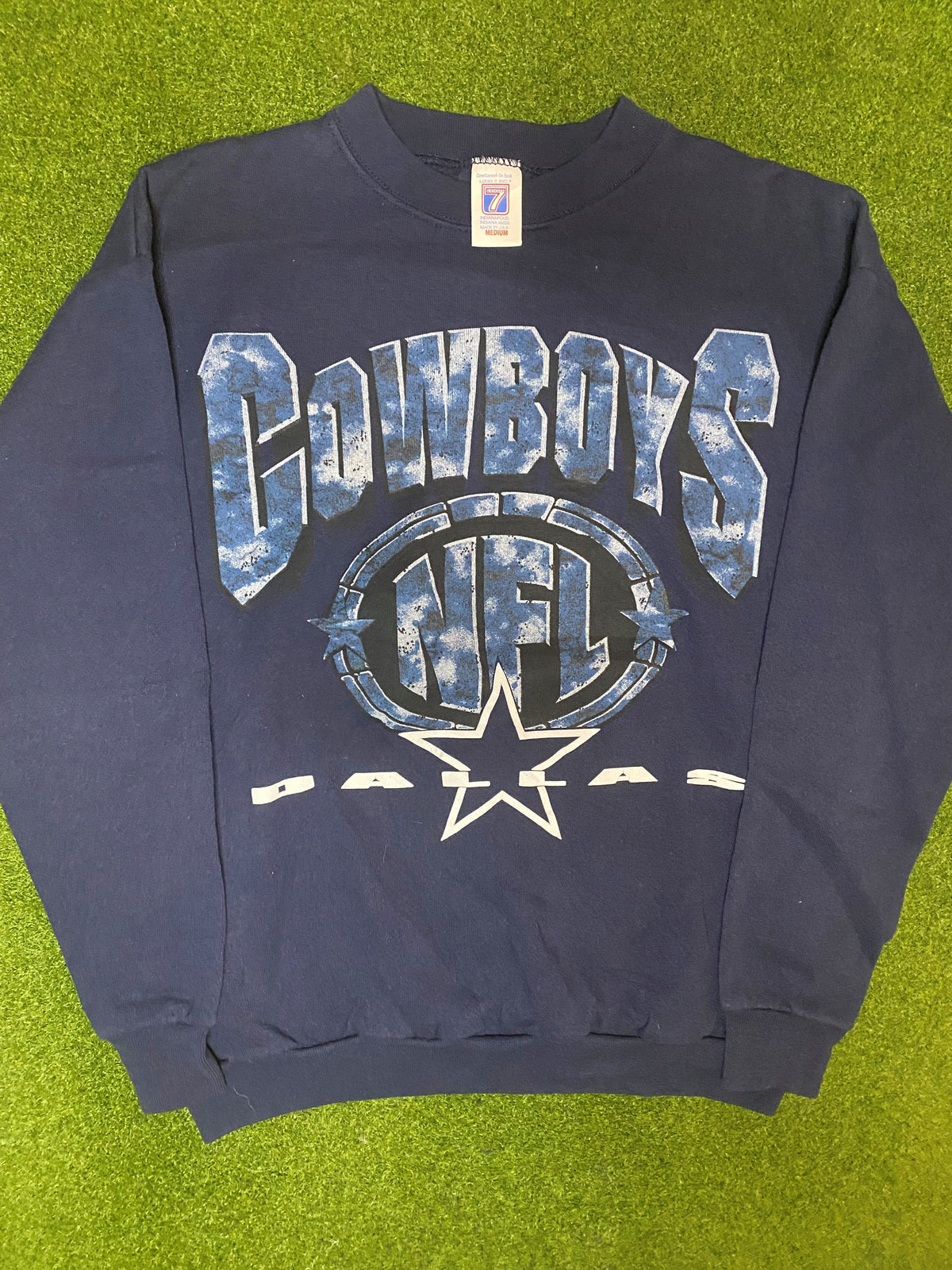 90s Dallas Cowboys - Vintage NFL Crewneck Sweatshirt (Medium) - Gametime Vintage