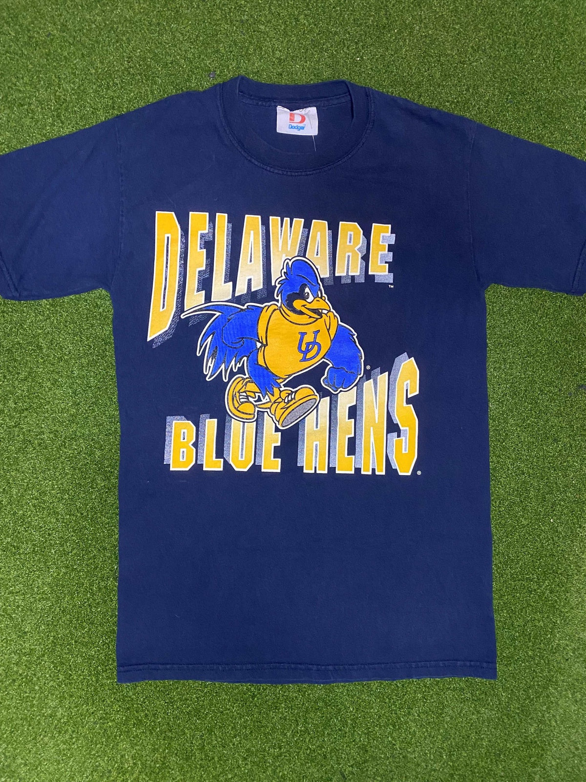 90s Delaware Blue Hens - Big Logo - Vintage College Tee Shirt (Medium) - Gametime Vintage