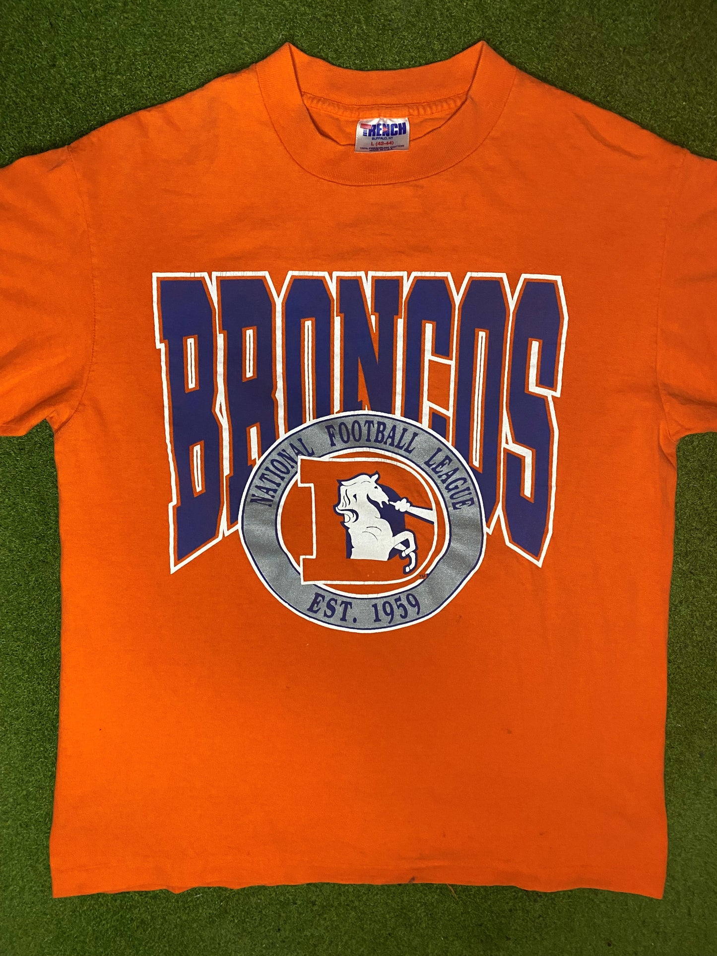 90s Denver Broncos - Vintage NFL T Shirt (Large) - Gametime Vintage