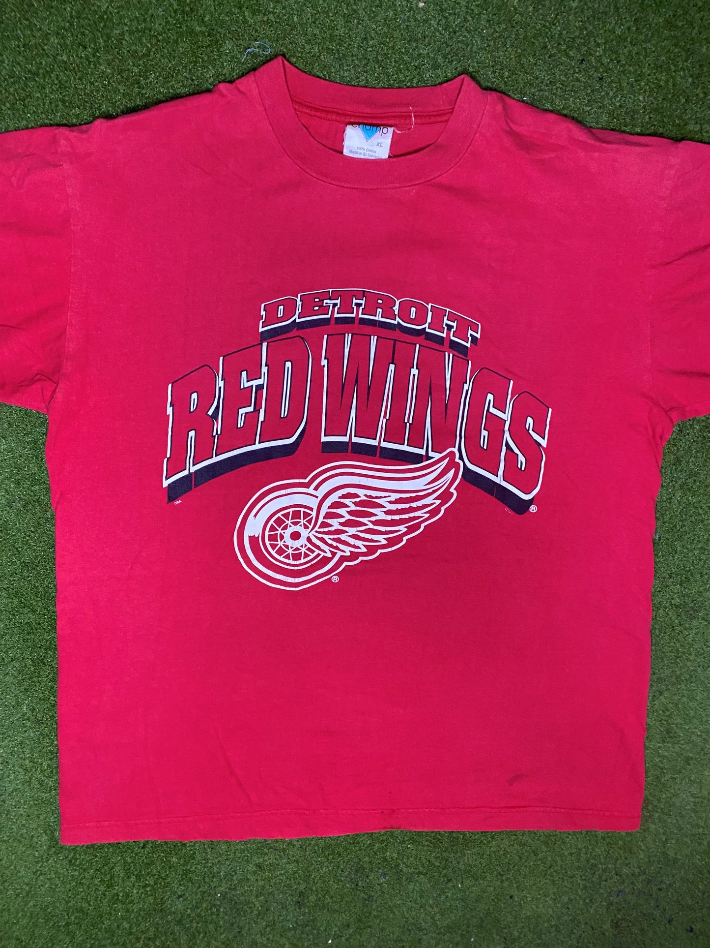 90s Detroit Red Wings - Vintage NHL T-Shirt (XL) - Gametime Vintage