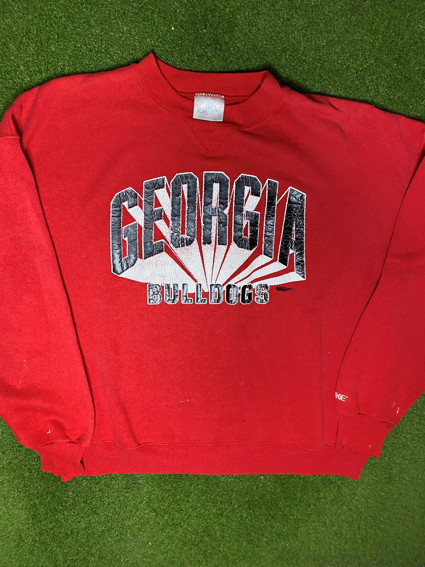 90s Georgia Bulldogs - Vintage College Sweatshirt (XL) - Gametime Vintage