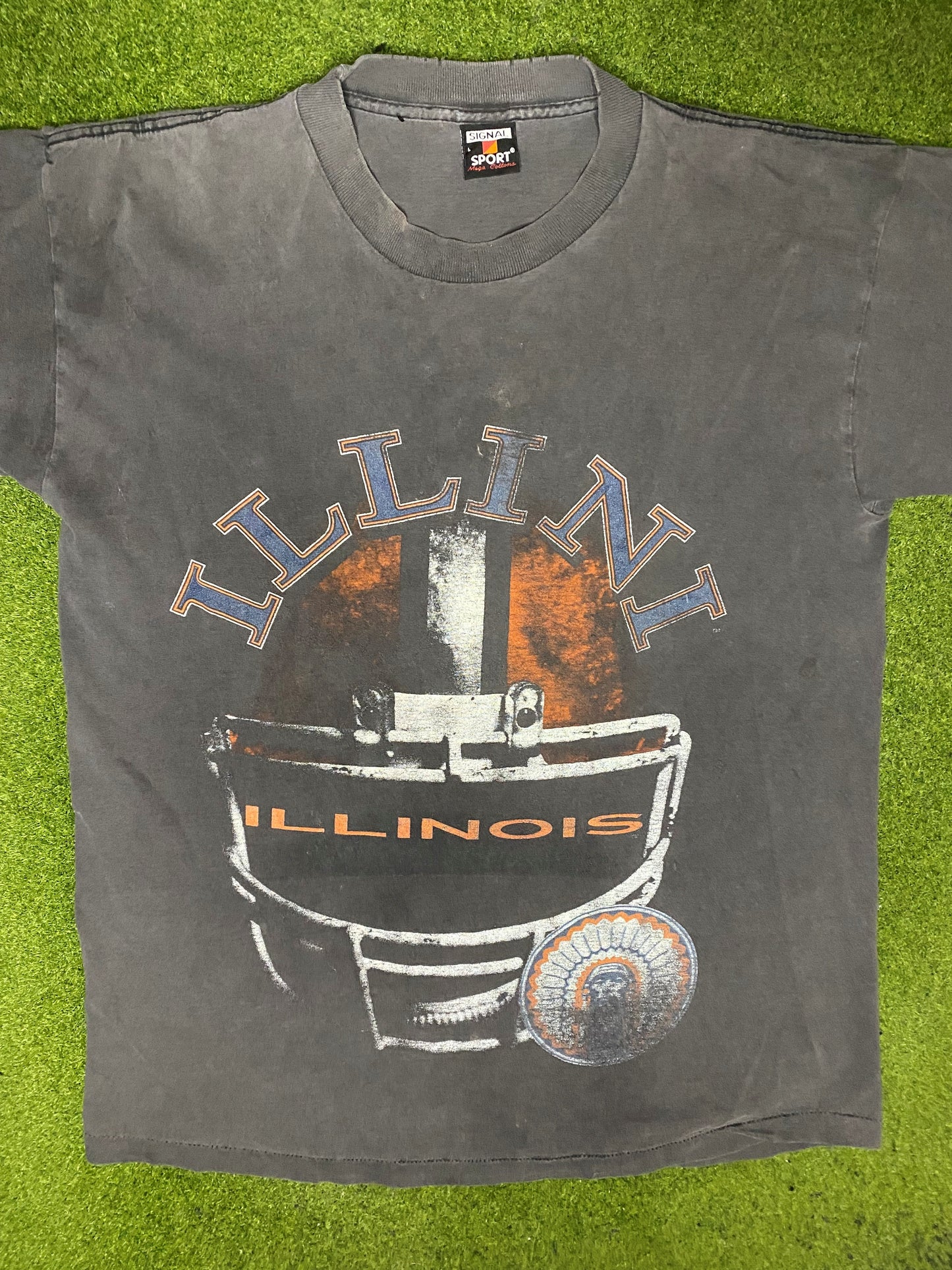 90s Illinois Fighting Illini - Vintage College T Shirt (Large) - Gametime Vintage