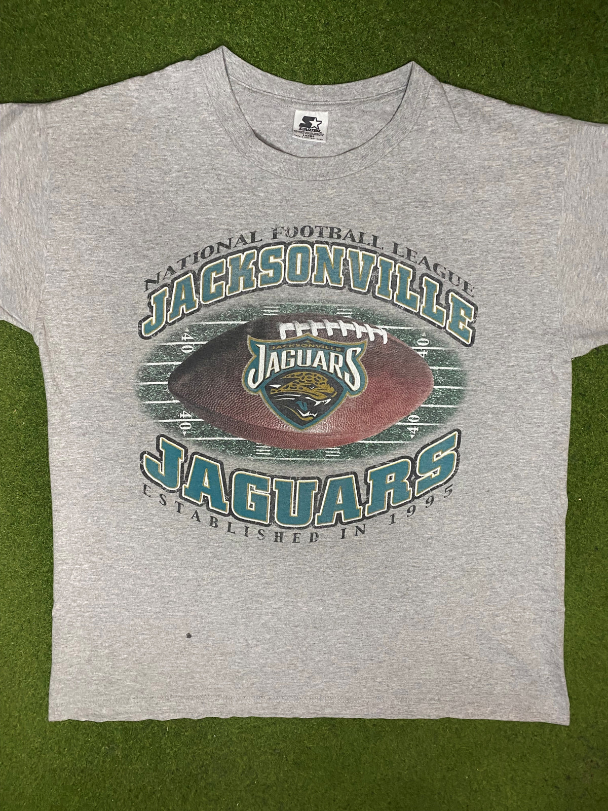 90s Jacksonville Jaguars - Vintage NFL T-Shirt (Large) - Gametime Vintage