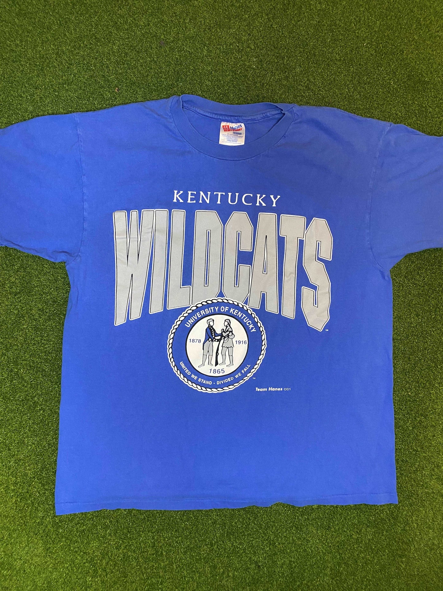 90s Kentucky Wildcats - Vintage College Tee Shirt (Large) - Gametime Vintage