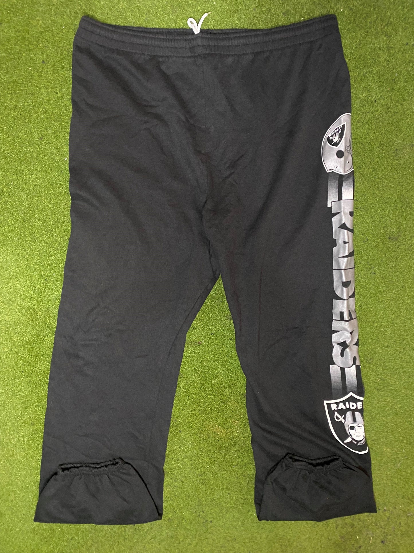 90S Los Angeles Raiders - Vintage NFL Sweatpants (Medium) - Gametime Vintage